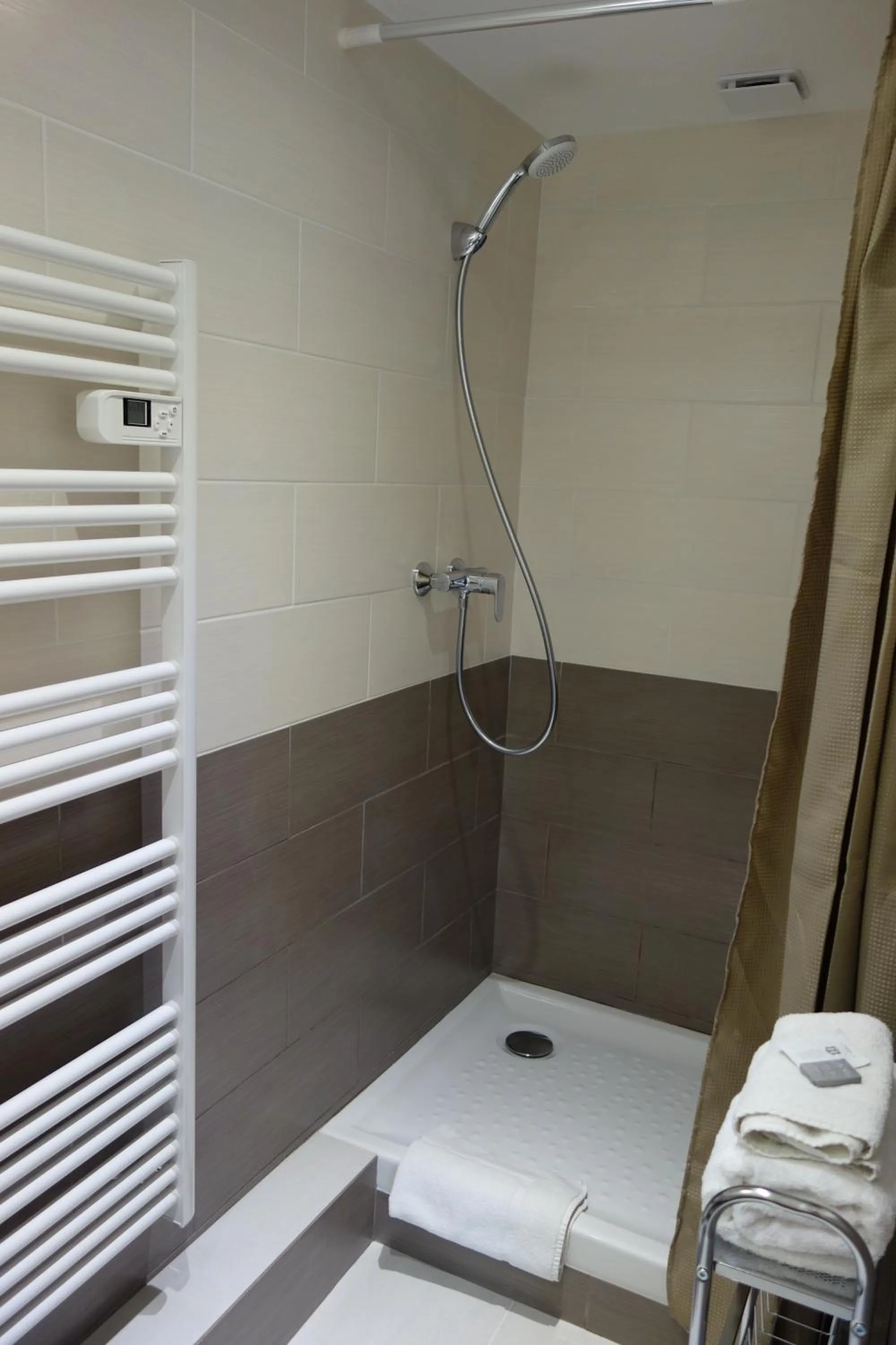 Bathroom in Hotel le Préjoly