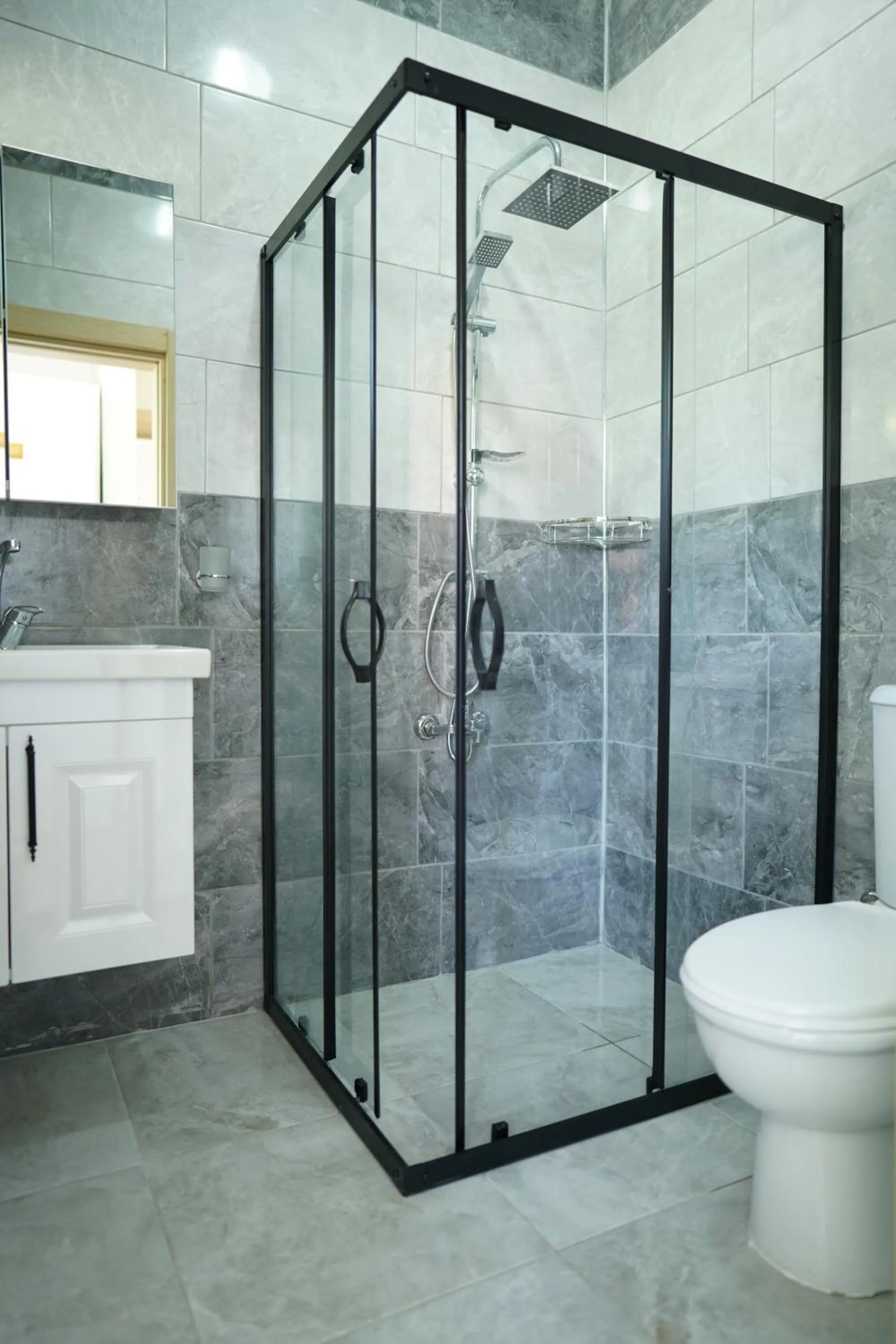 Shower in Inebolu Gardenya Hotel