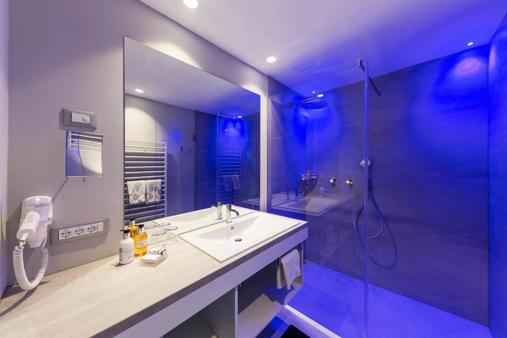 Shower in Hotel Wessobrunn