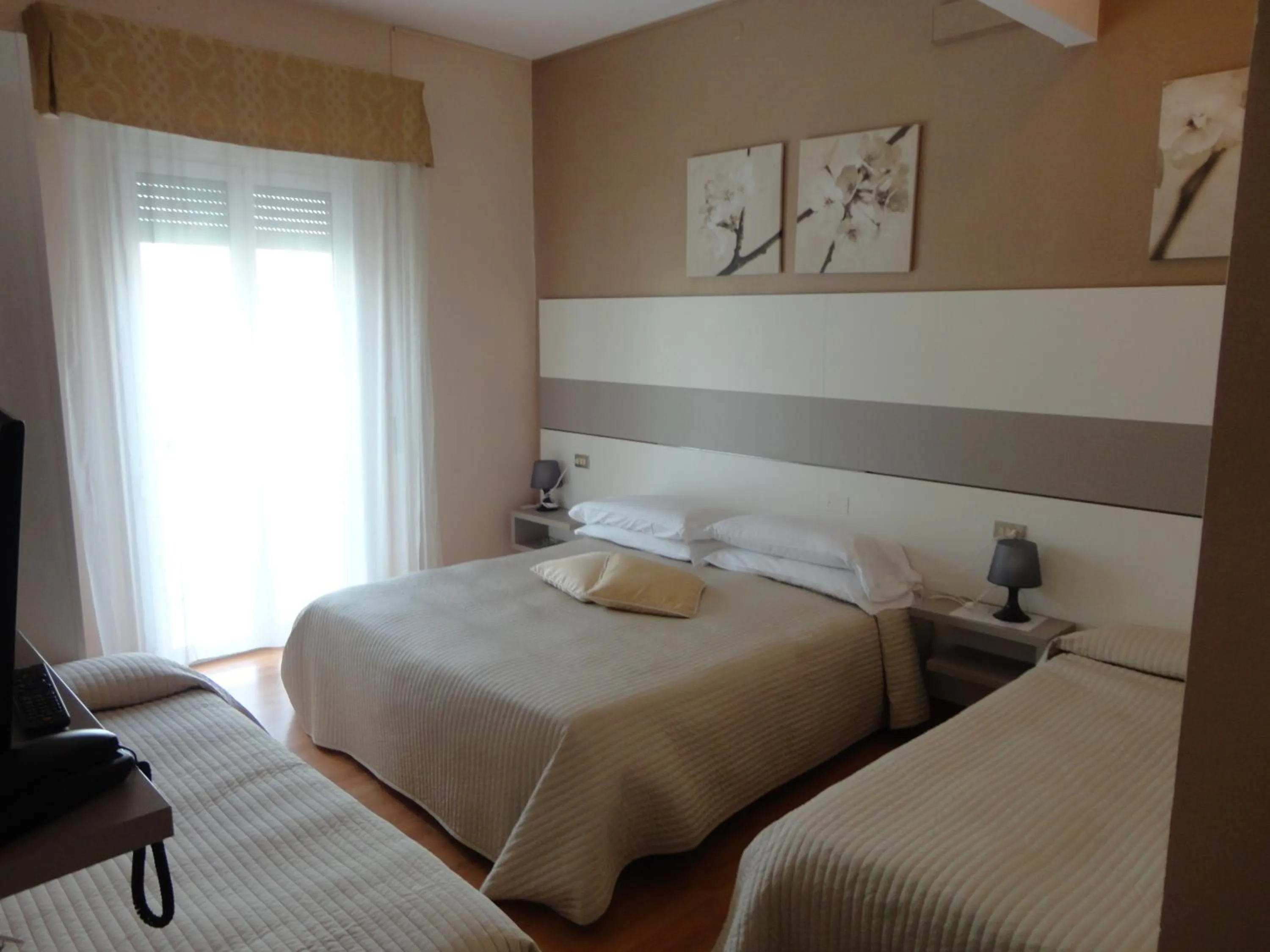 Photo of the whole room, Bed in Hotel La Gioiosa