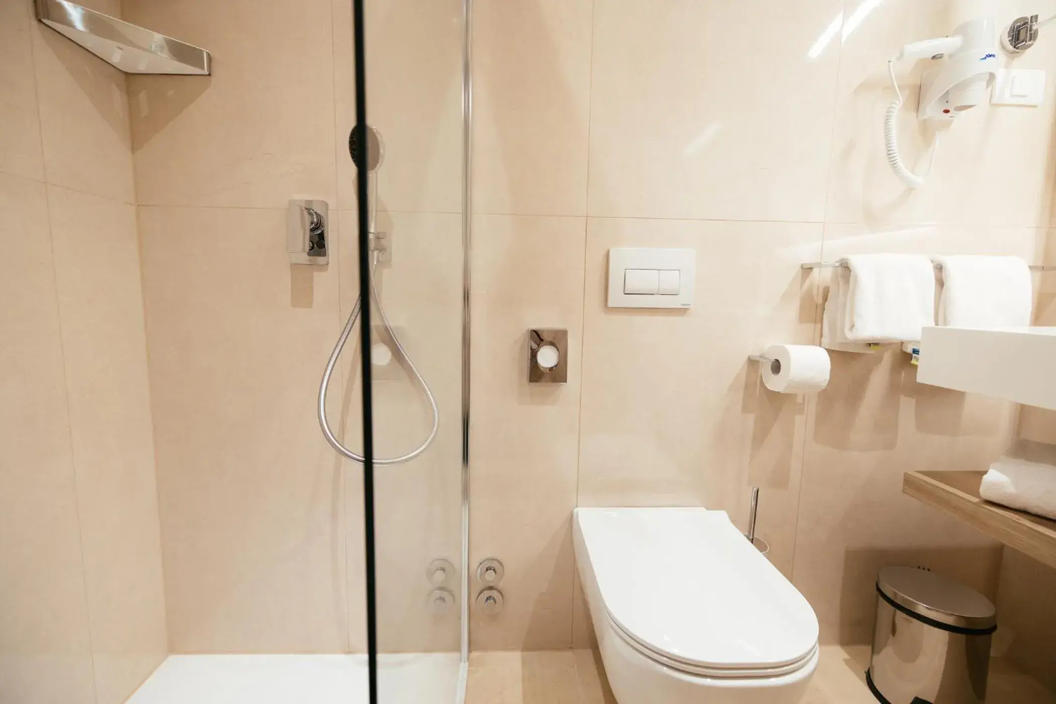 Double or Twin Room in Hotel Riviera - Terme & Wellness LifeClass Double or Twin Room in Hotel Riviera - Terme & Wellness LifeClass