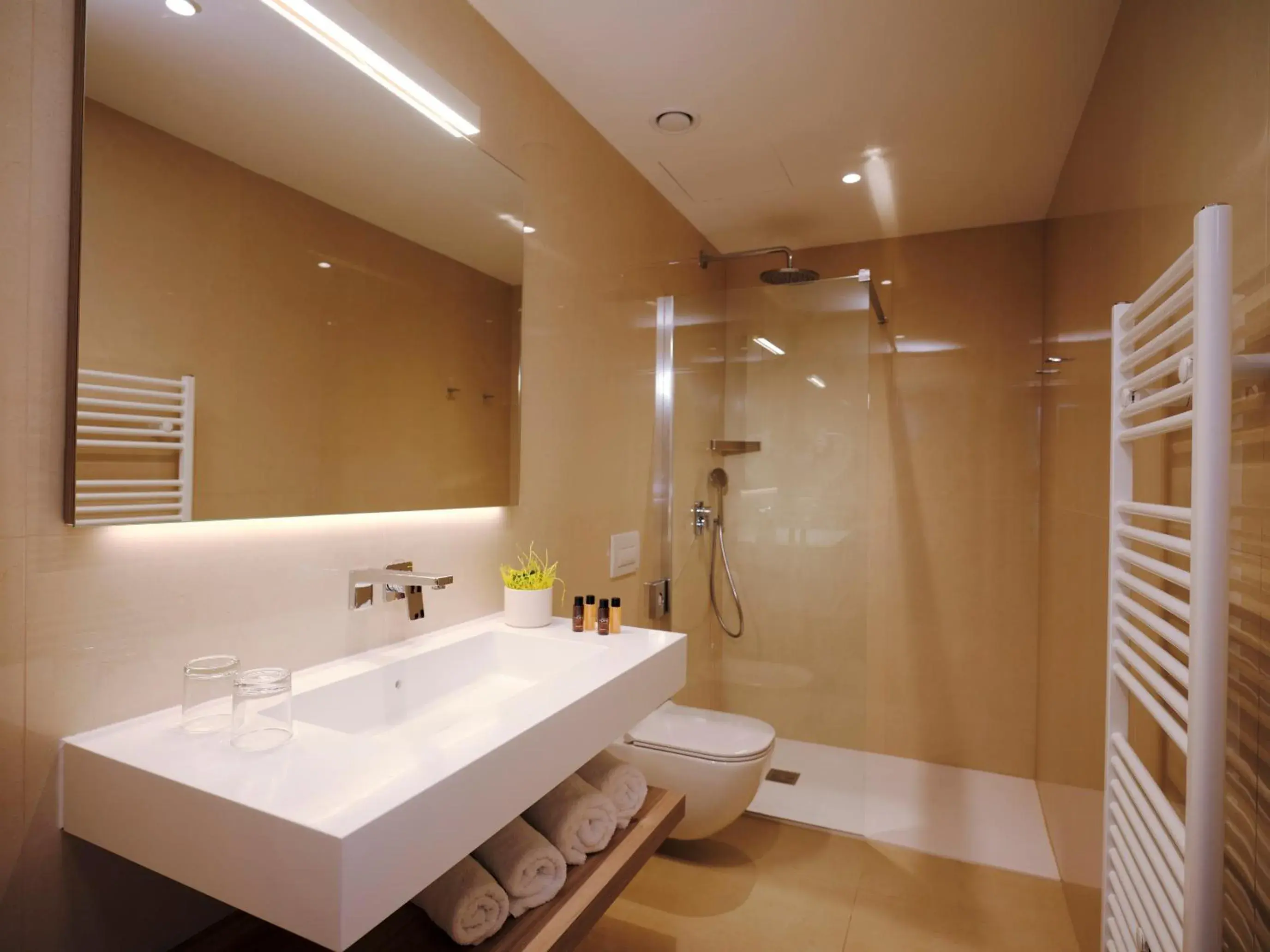 Double or Twin Room with Sea View in Hotel Riviera - Terme & Wellness LifeClass Double or Twin Room with Sea View in Hotel Riviera - Terme & Wellness LifeClass