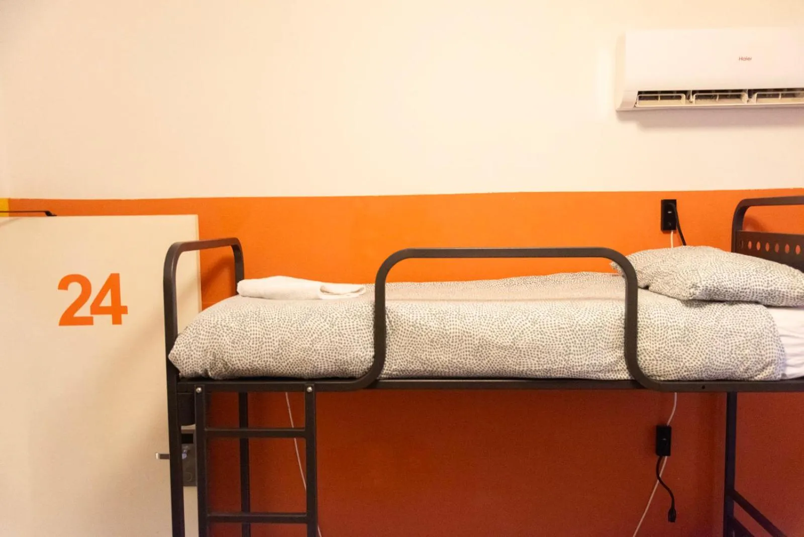 Bed in Sunflower Beach Backpacker Hostel & Bar