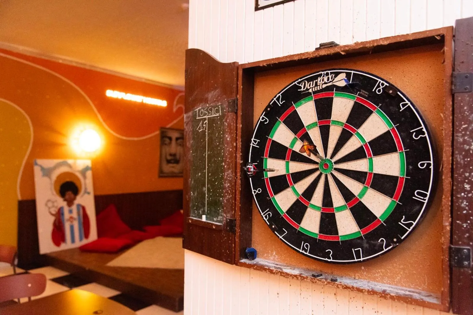 Communal lounge/ TV room in Sunflower Beach Backpacker Hostel & Bar