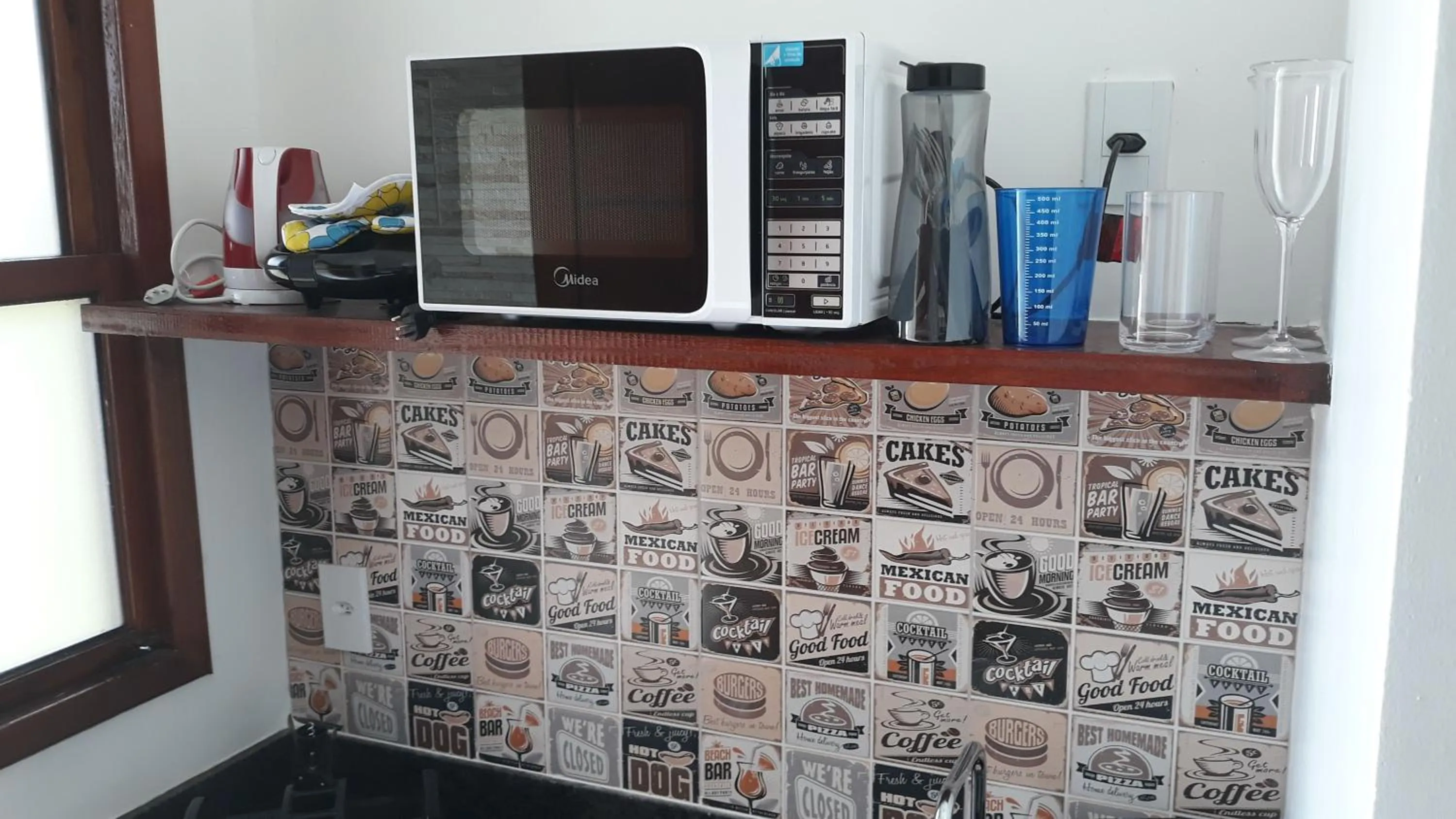 Coffee/tea facilities in Pousada Jeito Bom de Viver