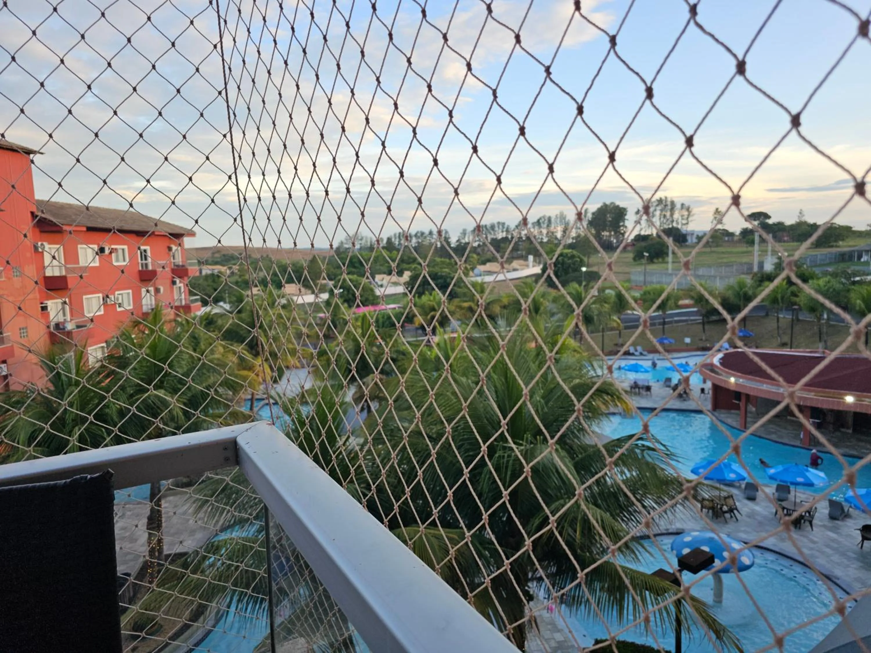 Seating area in PARQUE AQUÁTICO Lagoa Quente, à 50m, entrada + barata, apto particular