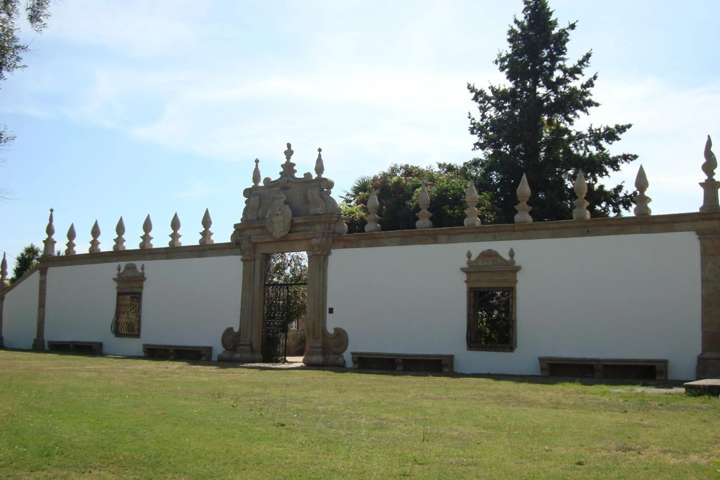 Facade/entrance in Casa de Sta Comba