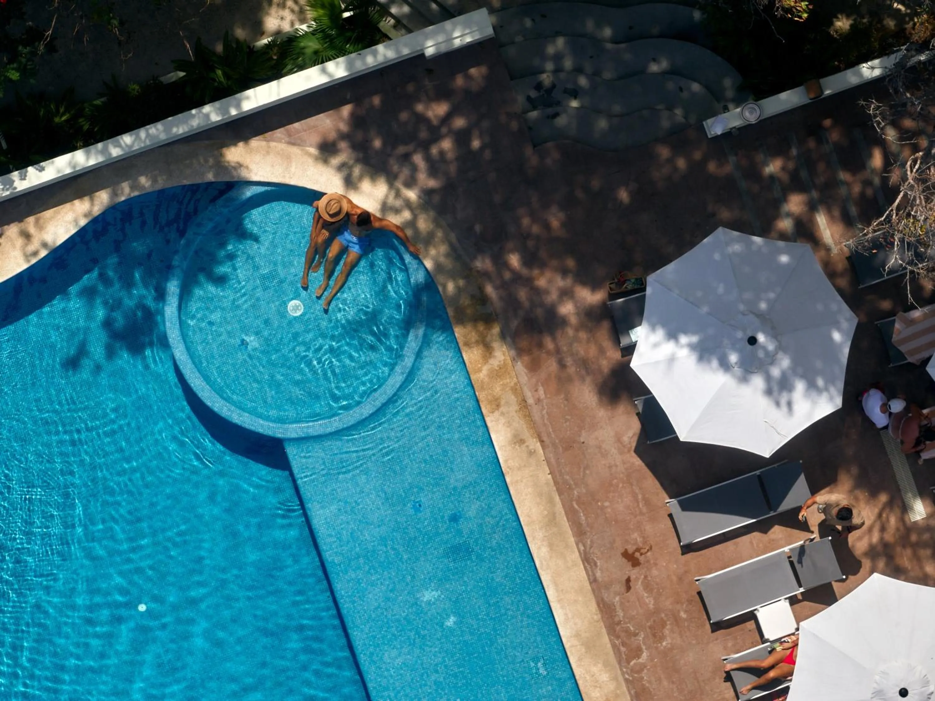 Day in Ysuri Sayulita - Beachfront Hotel