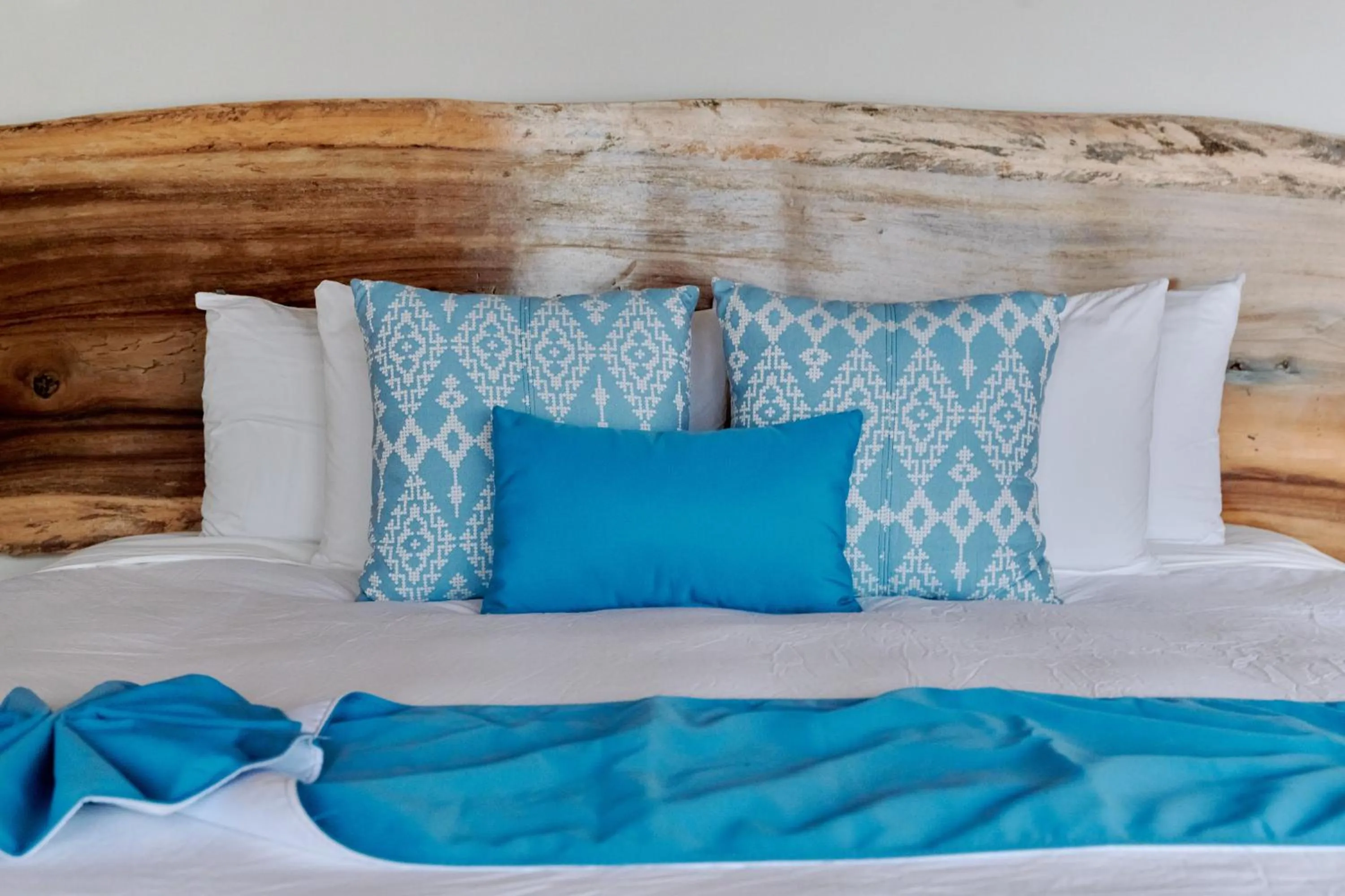 Bed in Ysuri Sayulita - Beachfront Hotel