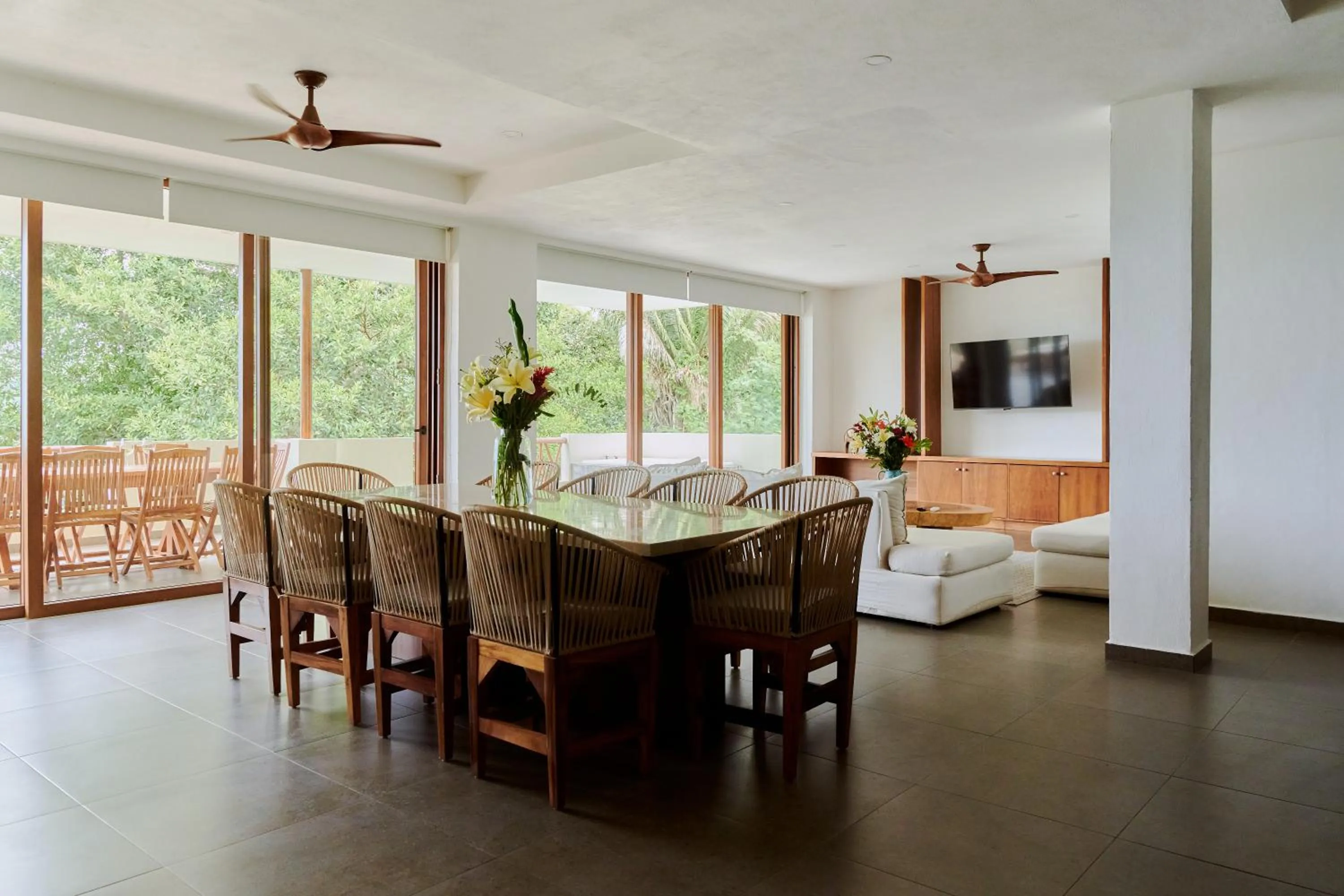 TV and multimedia in Ysuri Sayulita - Beachfront Hotel