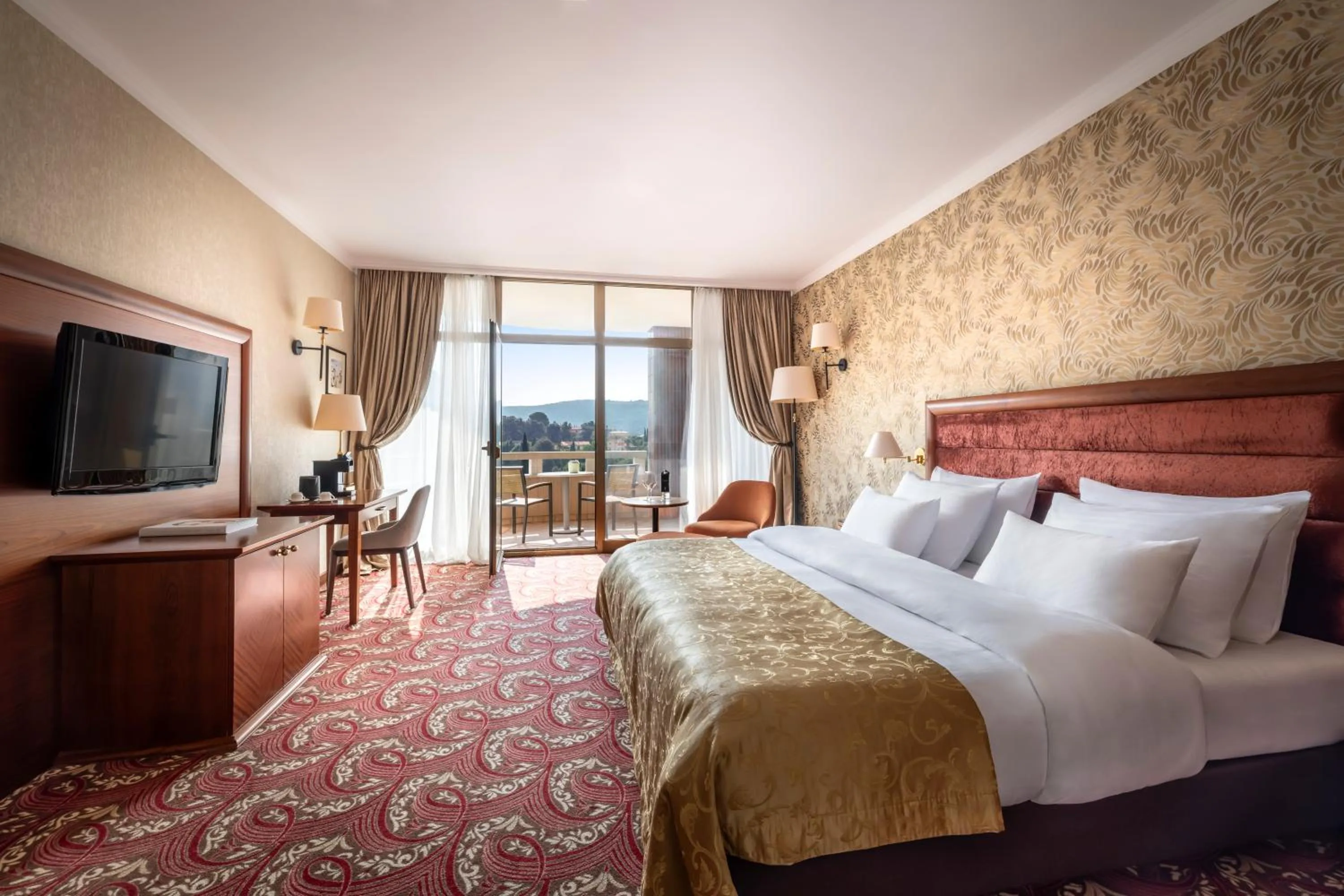 Bedroom, Bed in Remisens Hotel METROPOL