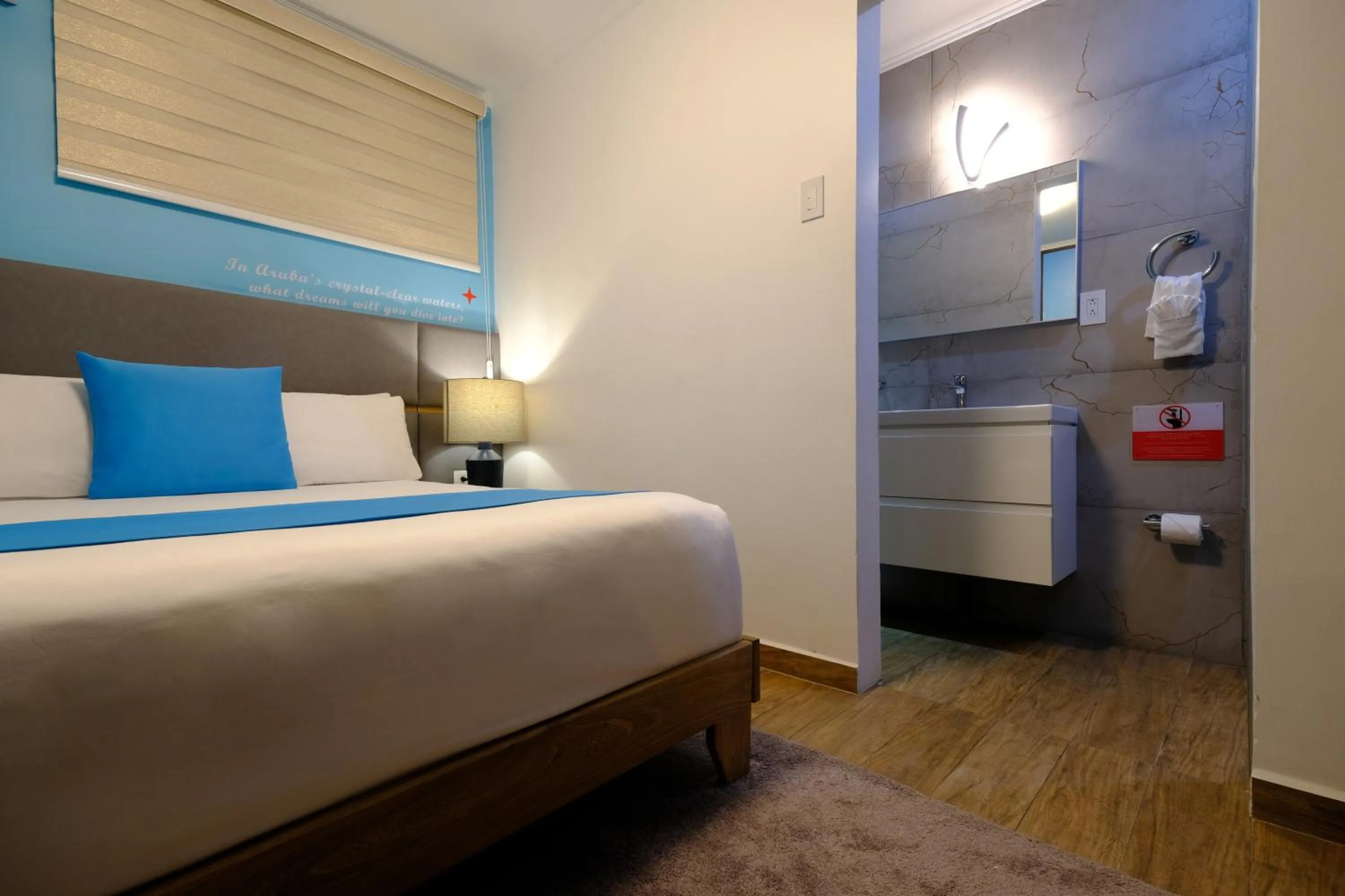 Photo of the whole room, Bed in Victoria City Hotel