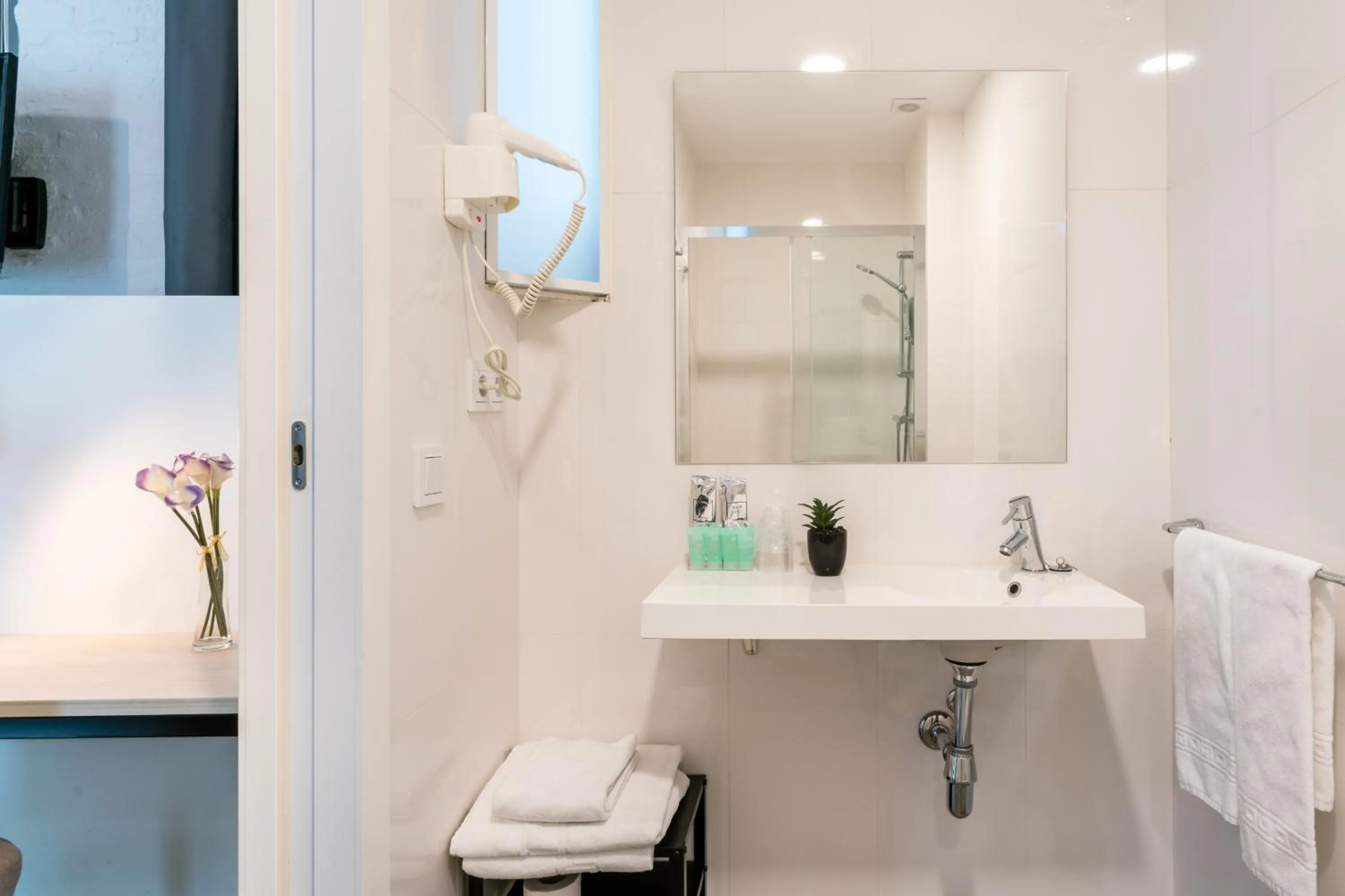 Bathroom in La Puerta de Palacio - Adults Only