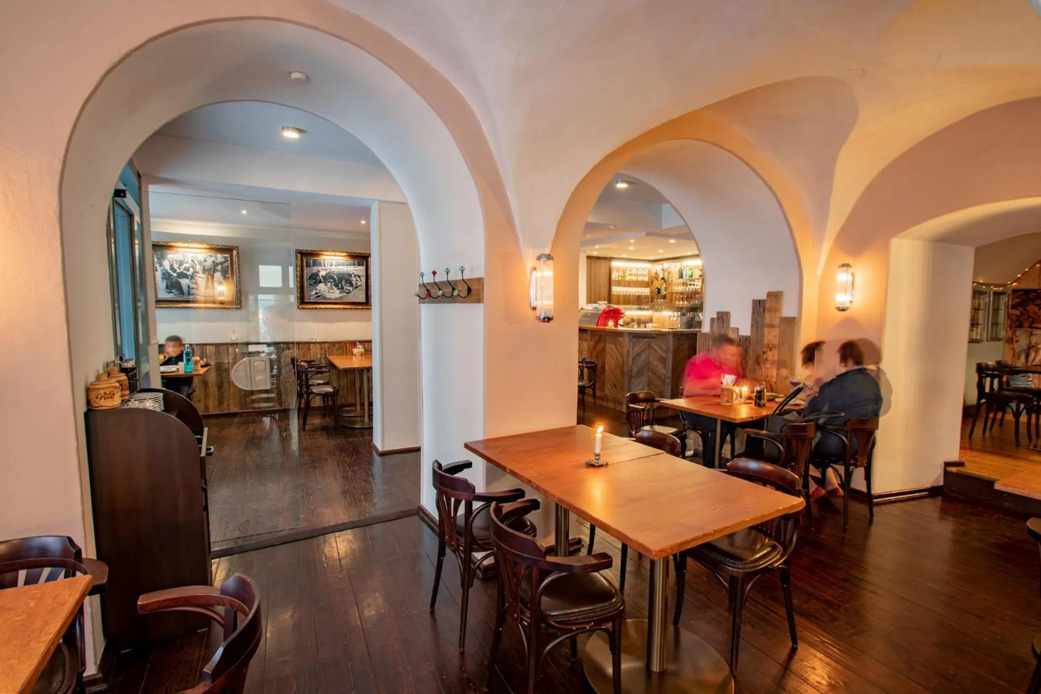 Restaurant/places to eat in Hotel am weißen Turm