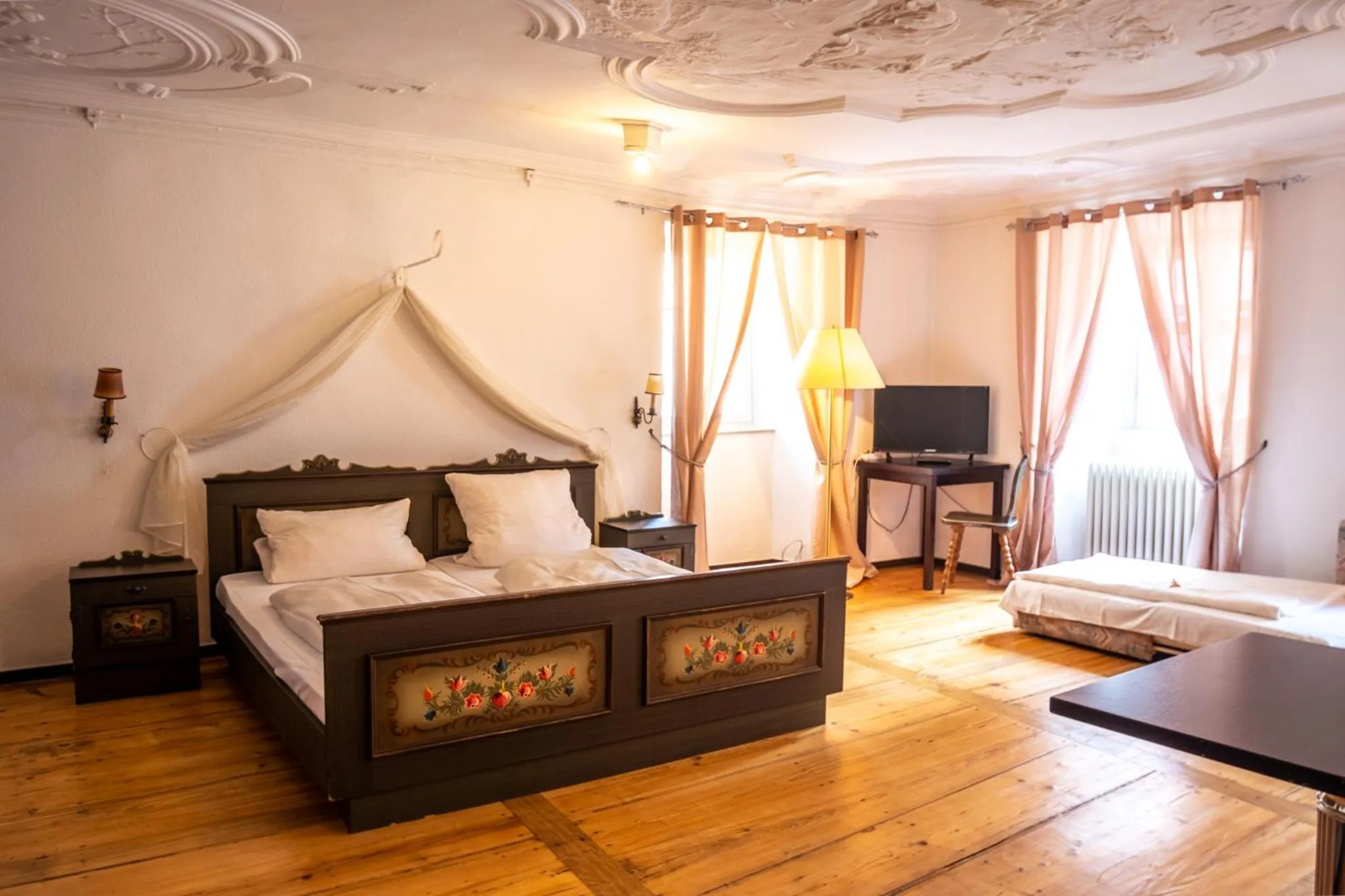 Bed in Hotel am weißen Turm