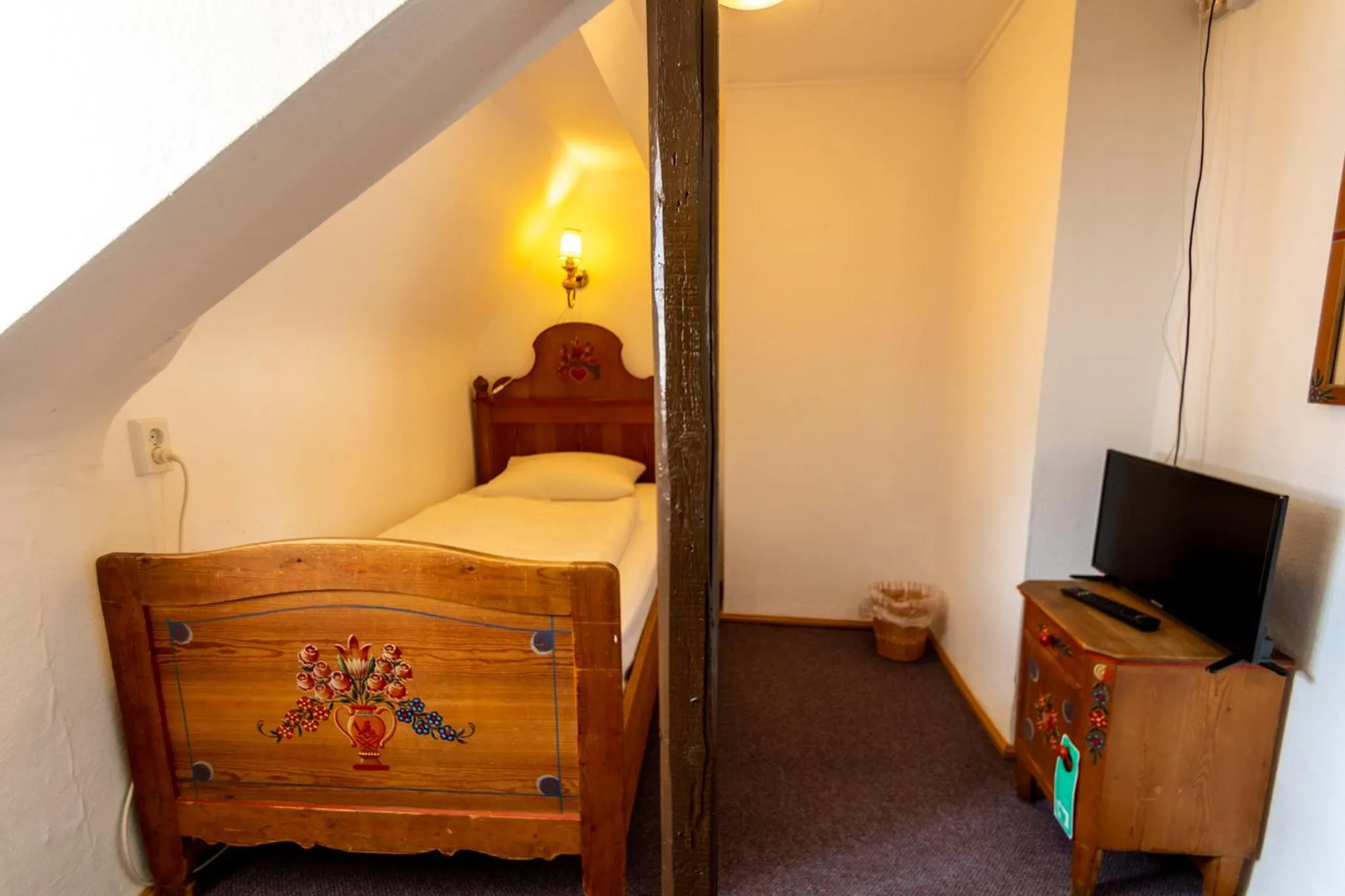 Photo of the whole room, Bed in Hotel am weißen Turm