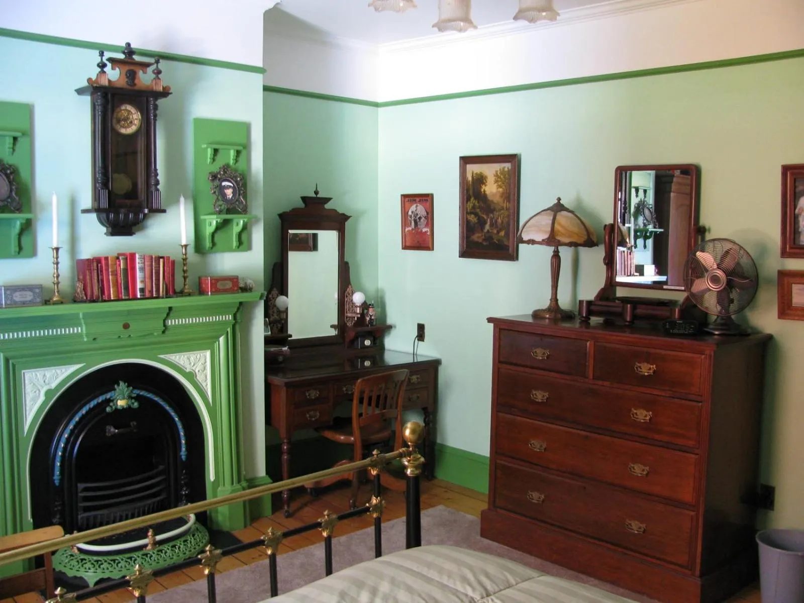 Gower Manor Historic Bed & Breakfast