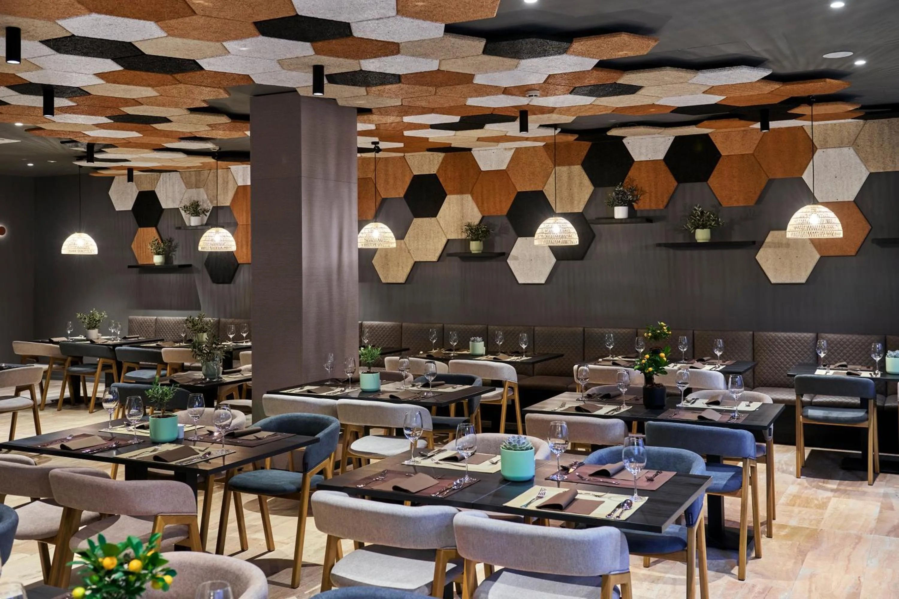 Restaurant/places to eat in Remisens Hotel LUCIJA