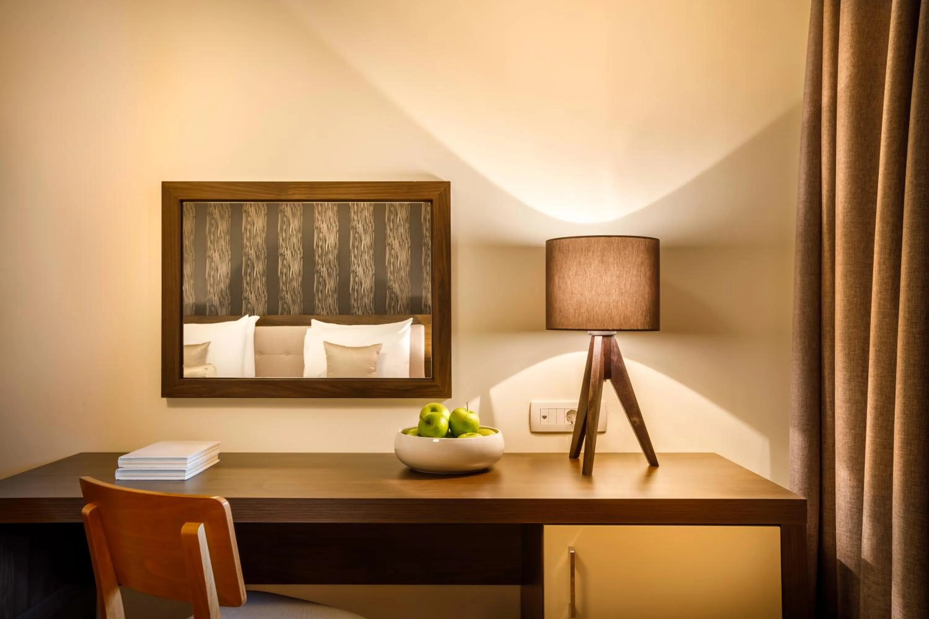 Decorative detail, Bed in Remisens BEL MORETTO - Hotel Metropol Annexe