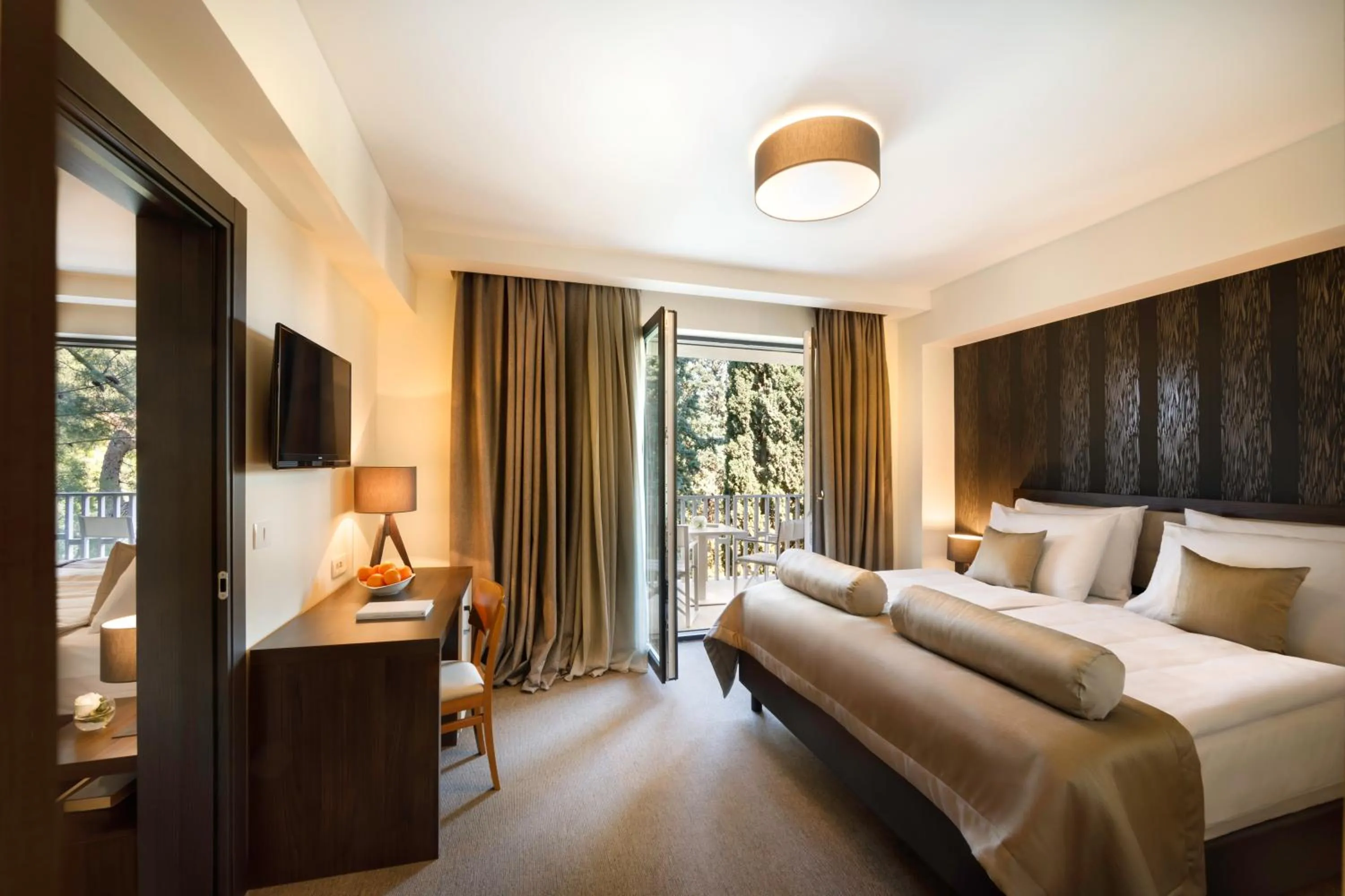 View (from property/room), Bed in Remisens BEL MORETTO - Hotel Metropol Annexe