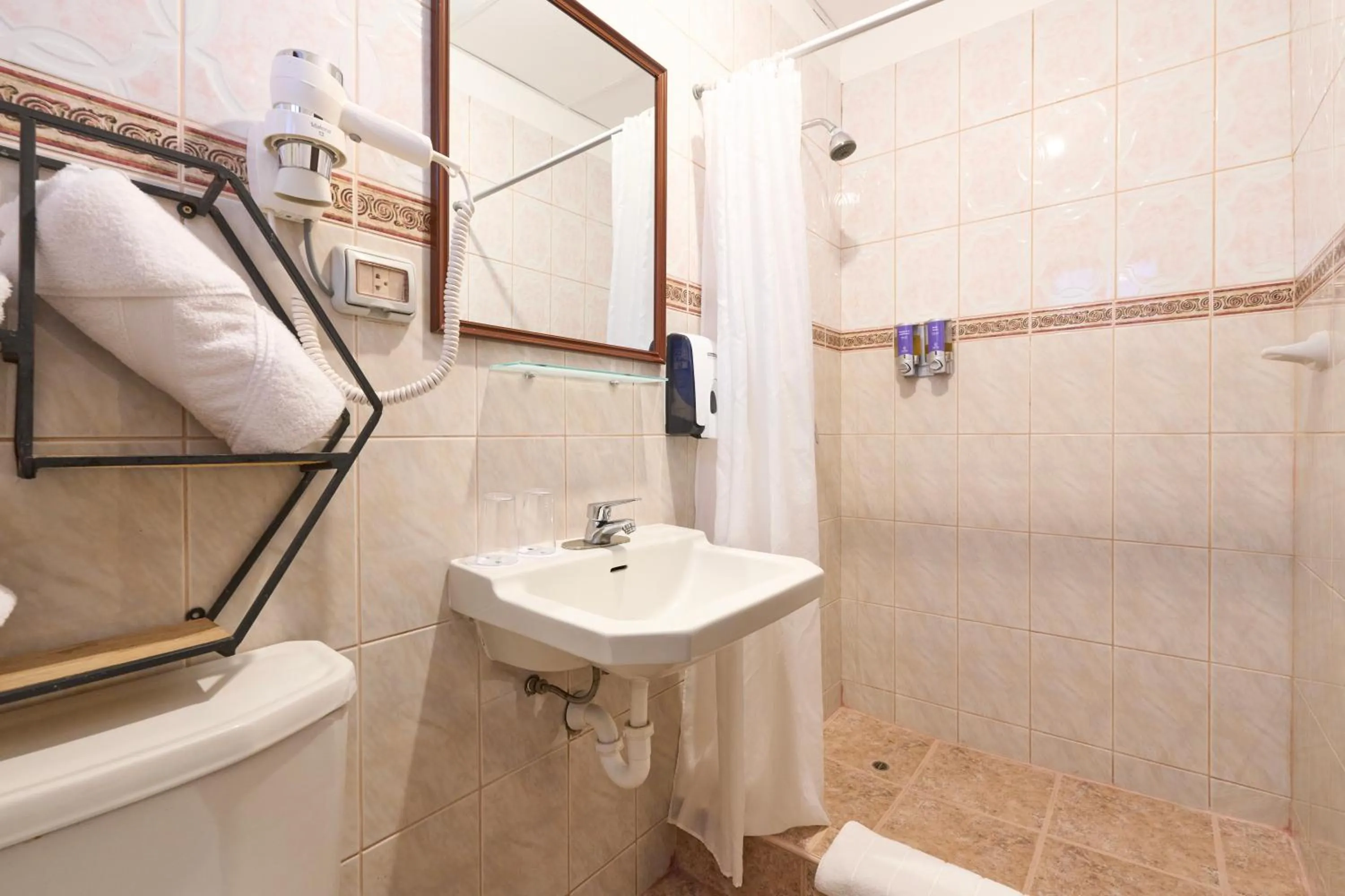 Toilet in Centro by Casa Andina Cusco Saphi