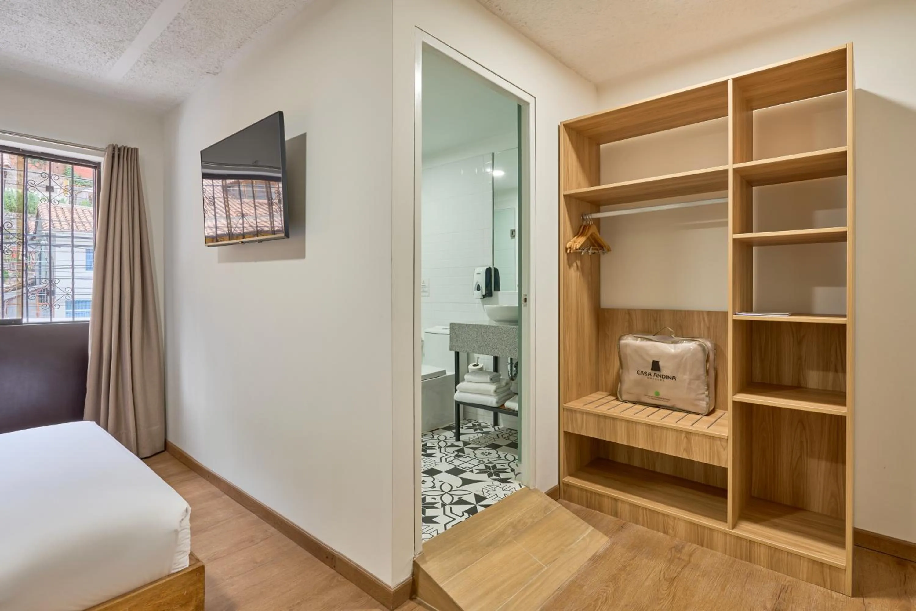 Bathroom, Bed in Centro by Casa Andina Cusco Saphi