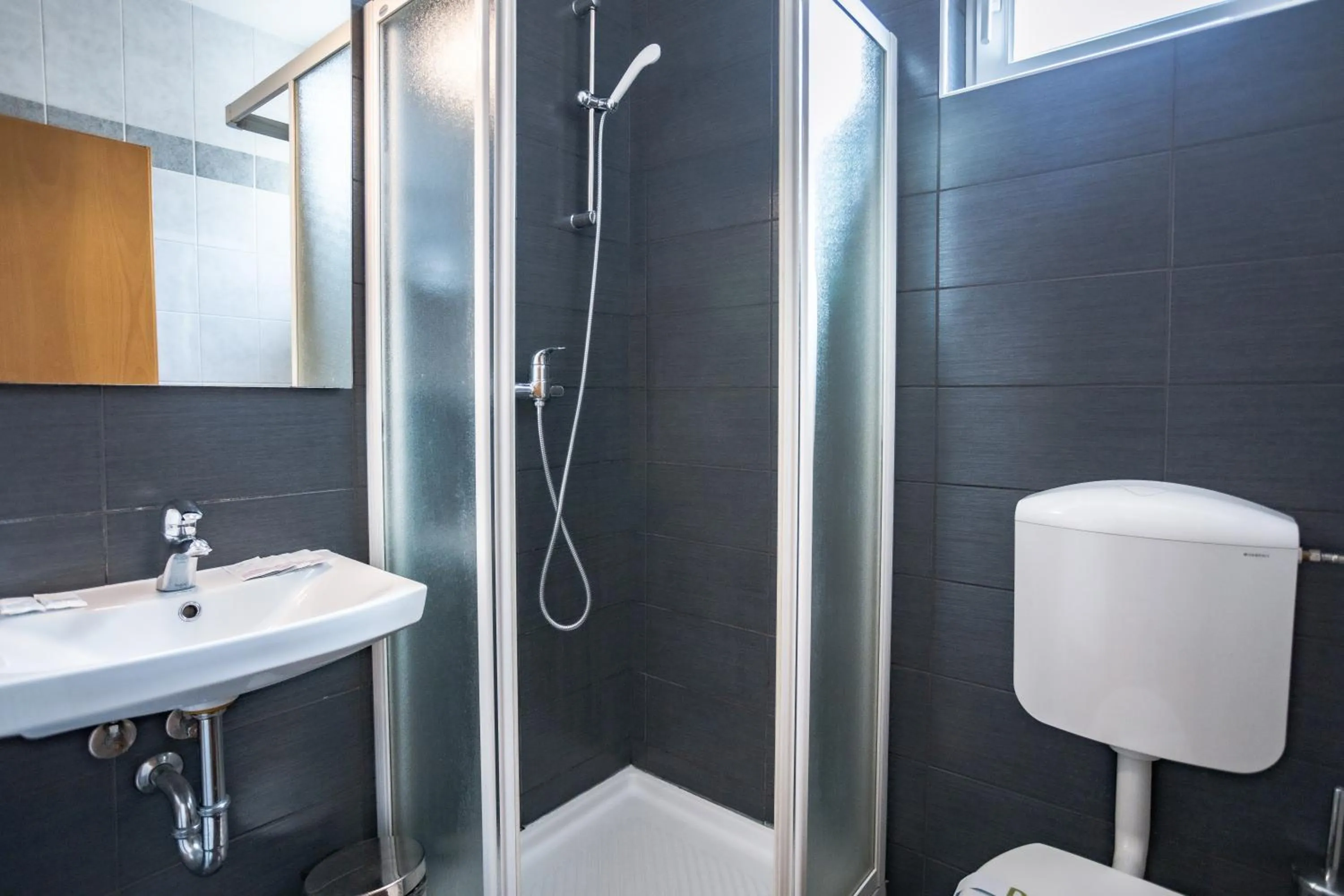 Shower in Ljubljana Resort Hotel & Camping