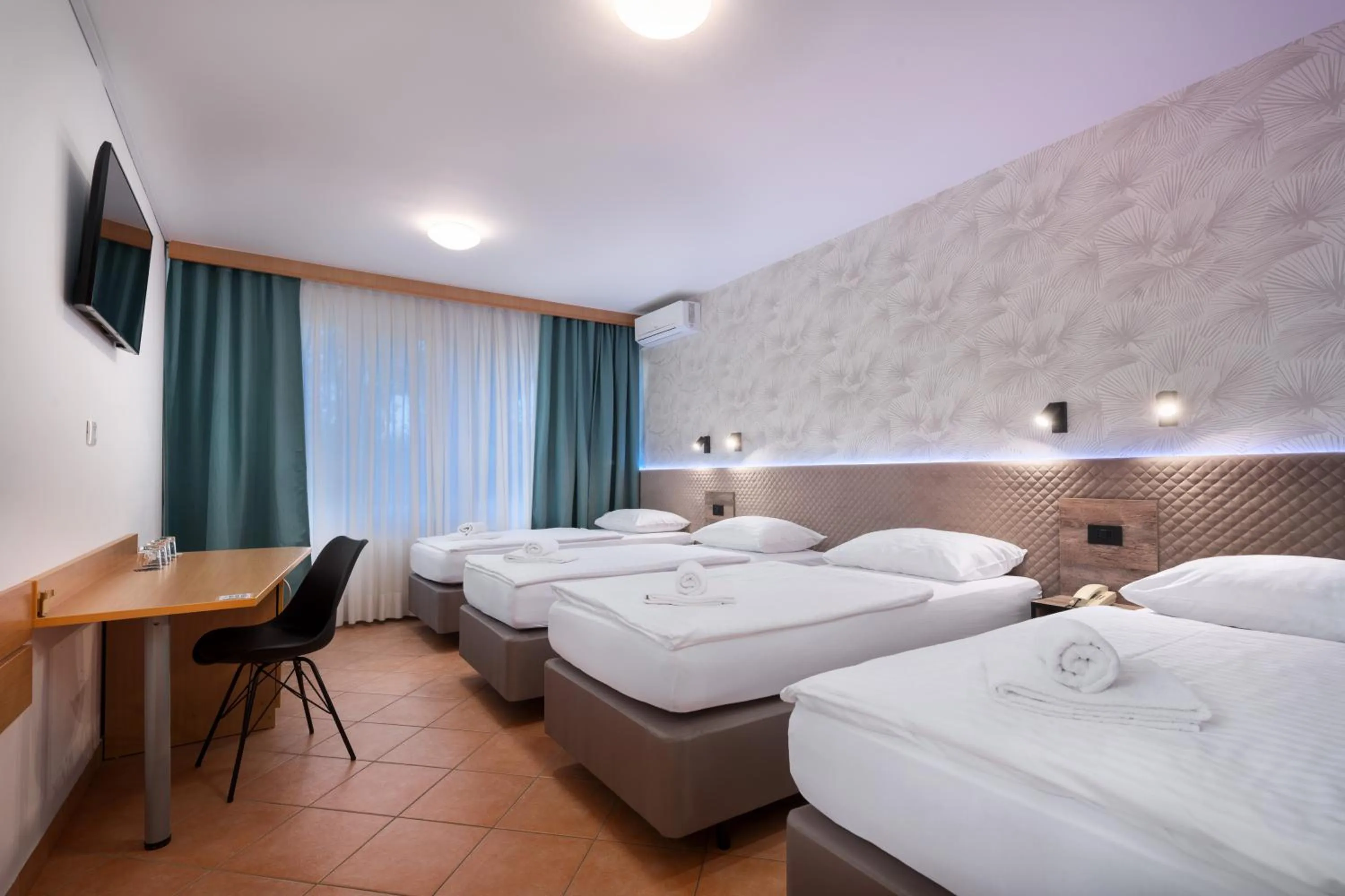 Bed in Ljubljana Resort Hotel & Camping