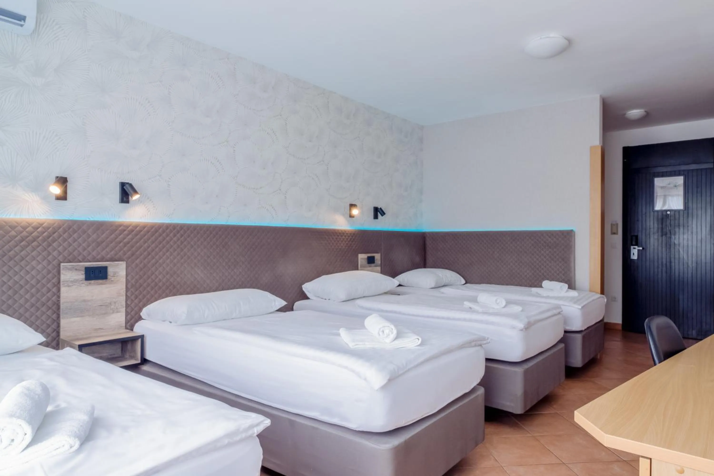 Bed in Ljubljana Resort Hotel & Camping