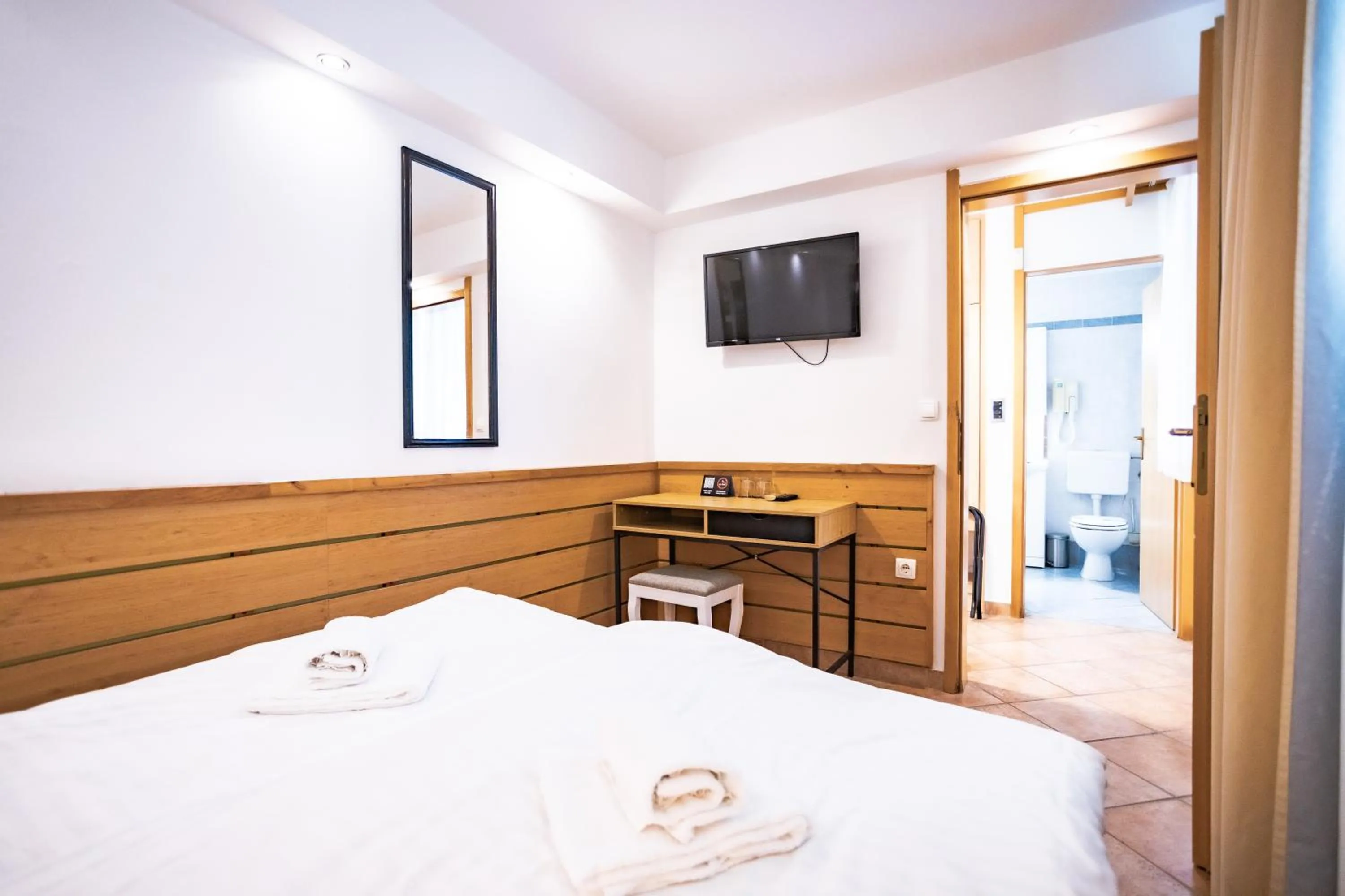 Bed in Ljubljana Resort Hotel & Camping