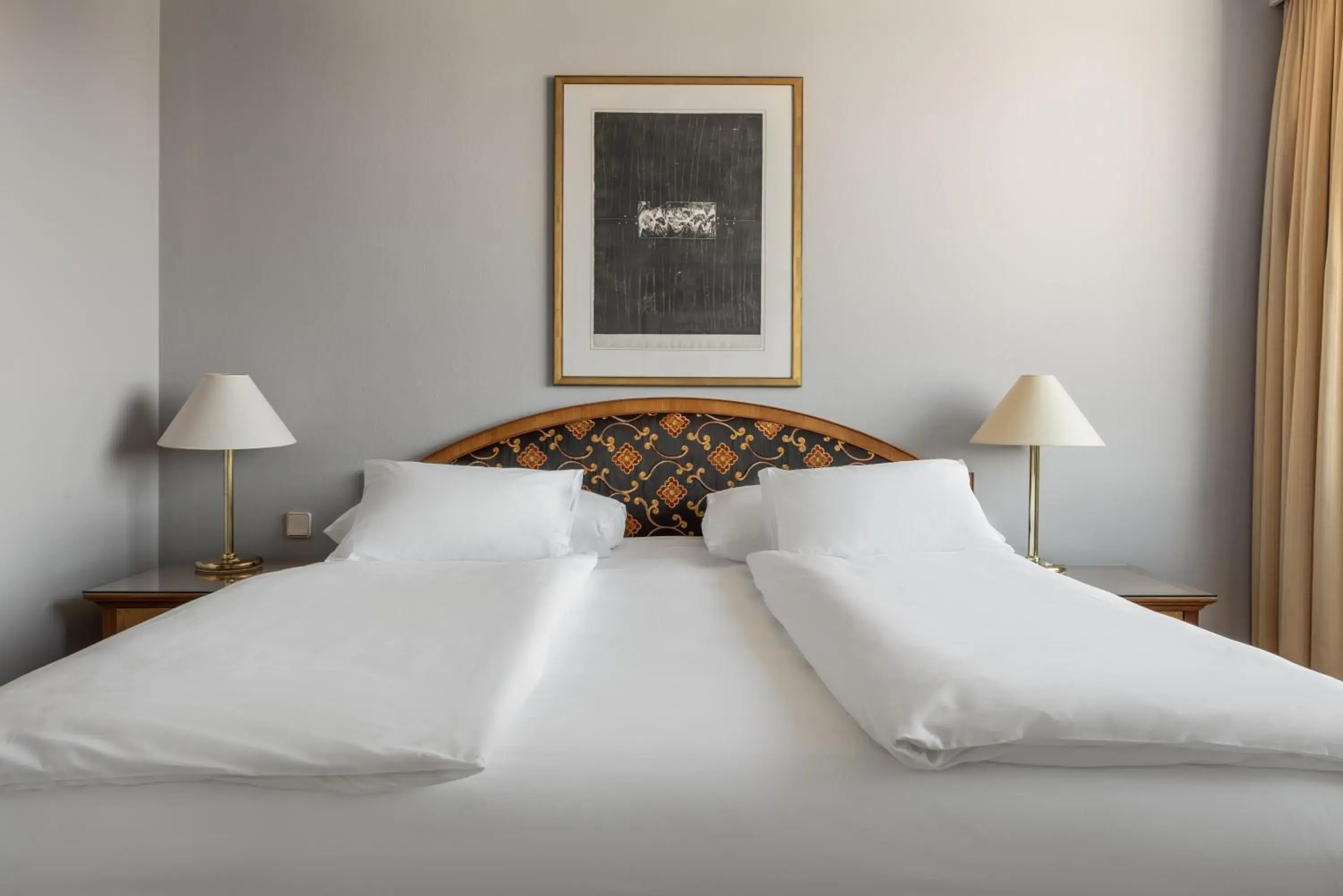 Bed in Exe Lev Bed in Exe Lev