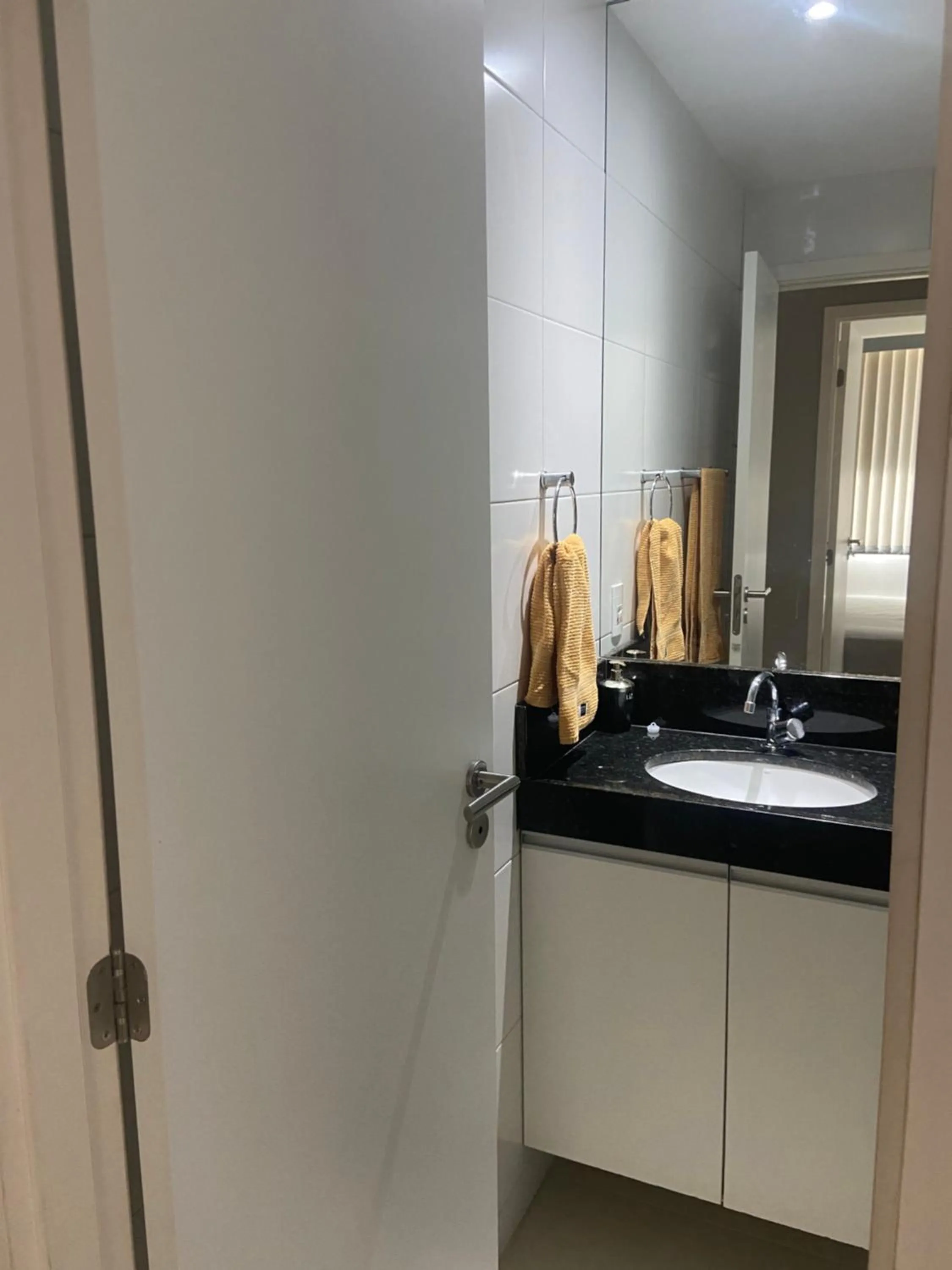 Bathroom in Apto Promenade I PONTA VERDE