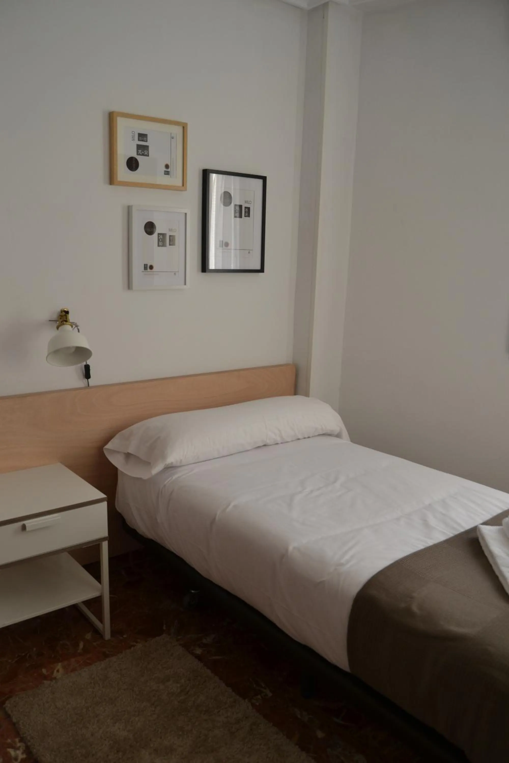 Bed in Tres Puentes Anguiano Apartamentos y Hostal