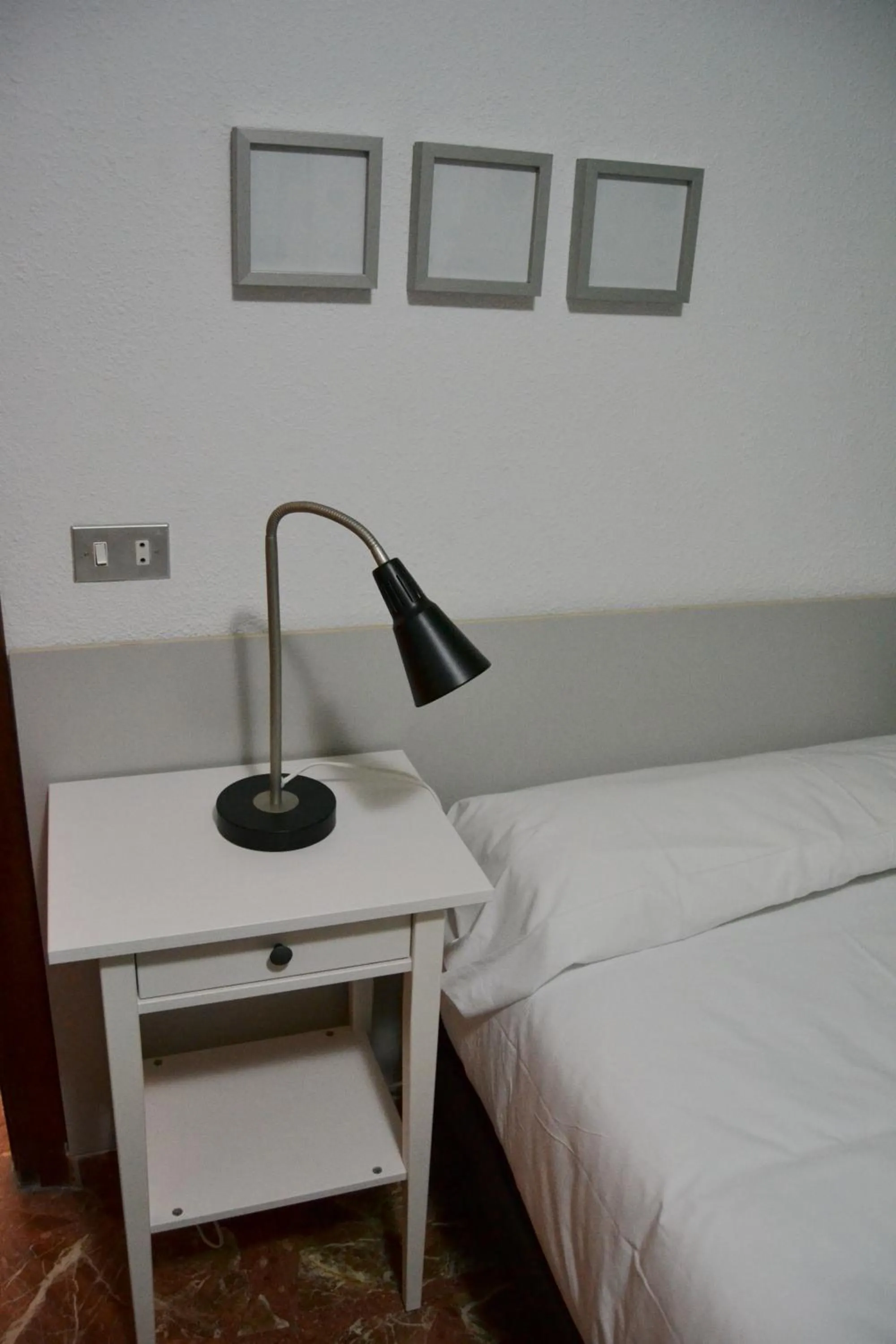 Bedroom, Bed in Tres Puentes Anguiano Apartamentos y Hostal