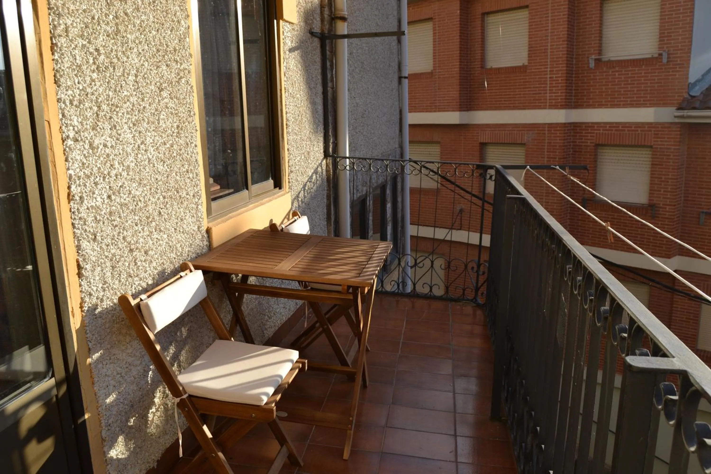 Balcony/Terrace in Tres Puentes Anguiano Apartamentos y Hostal