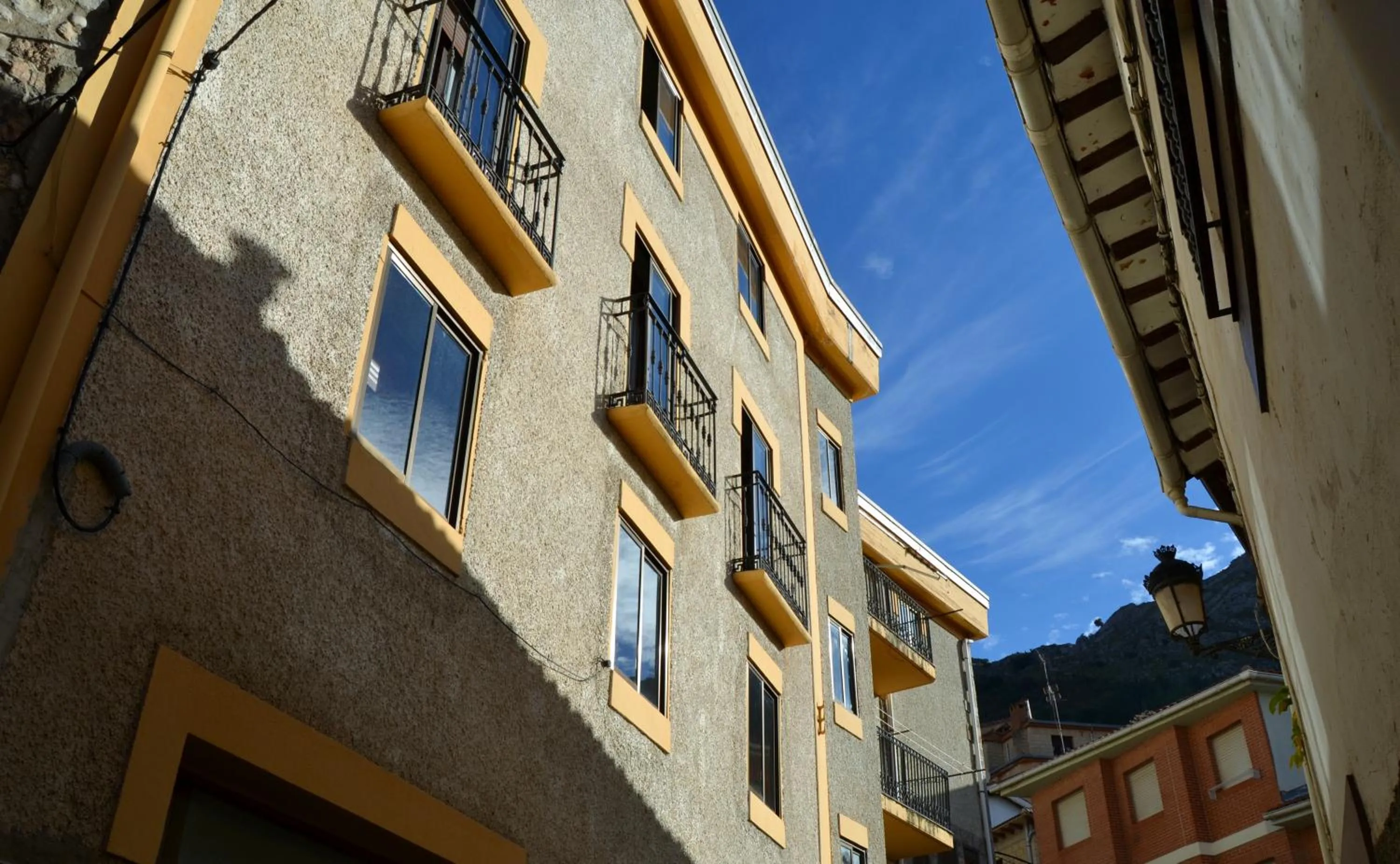 Property building in Tres Puentes Anguiano Apartamentos y Hostal