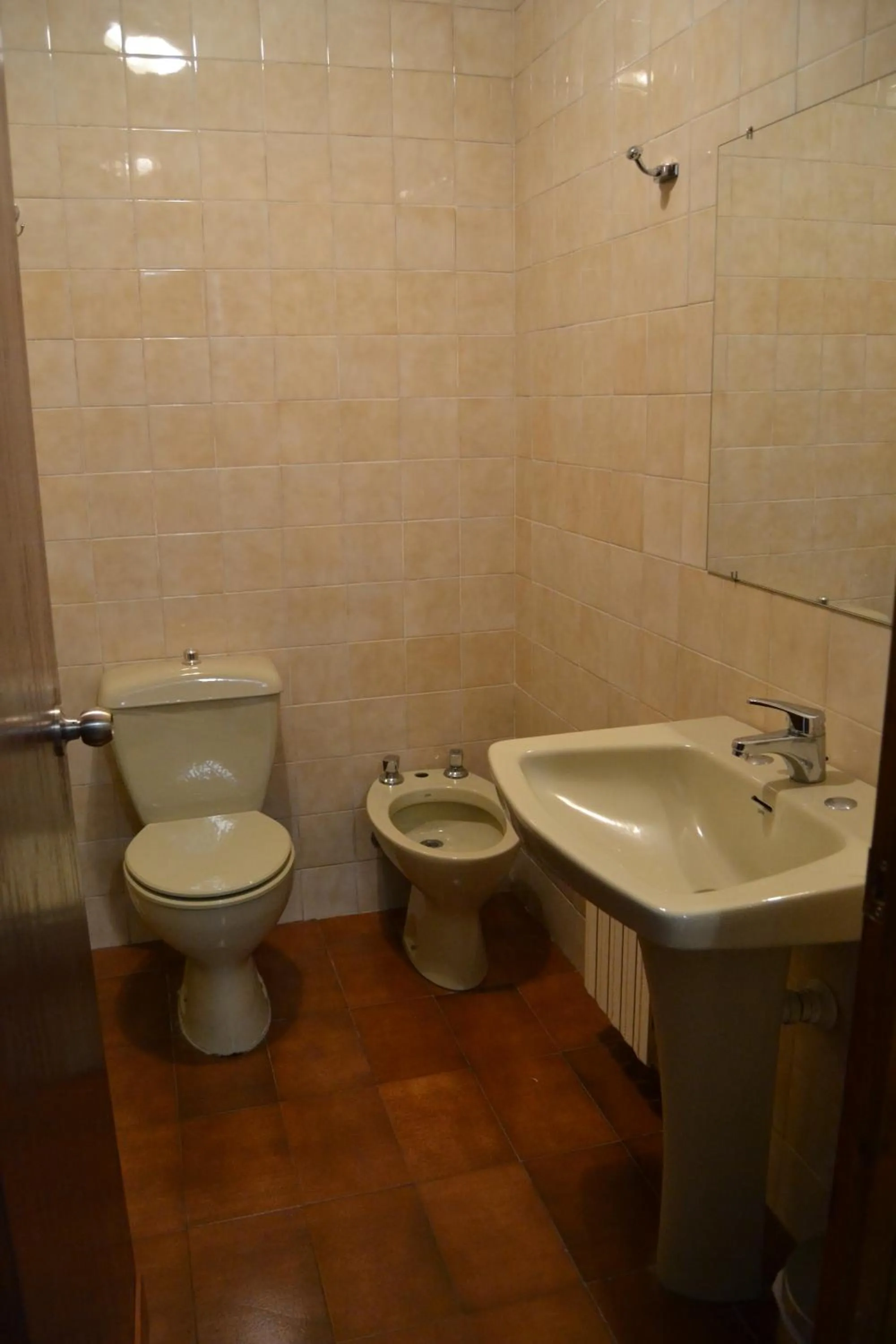 Bathroom in Tres Puentes Anguiano Apartamentos y Hostal