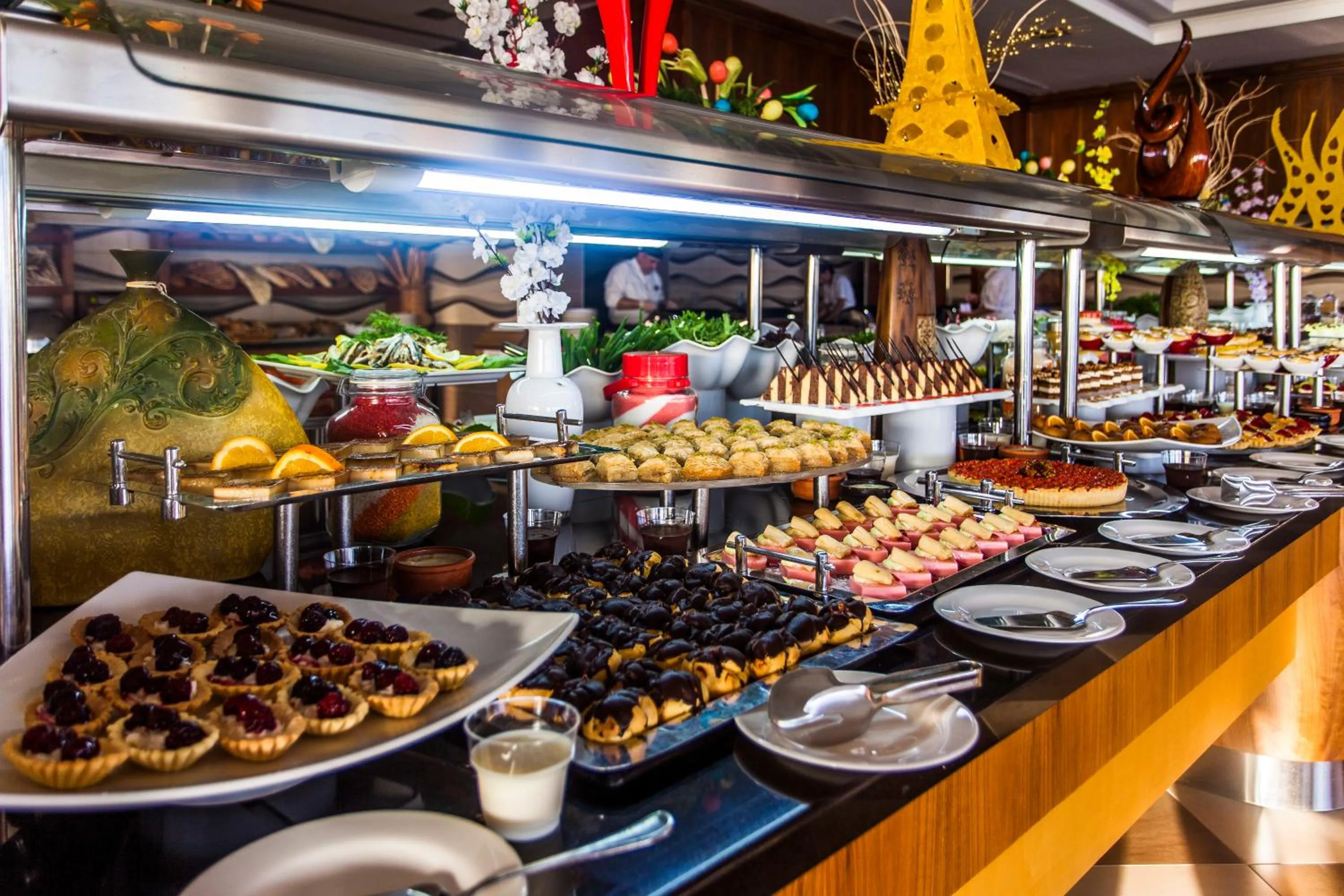 Restaurant/places to eat in White Gold Hotel & Spa