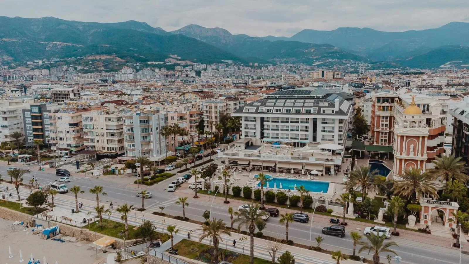 Property building in White Gold Hotel & Spa