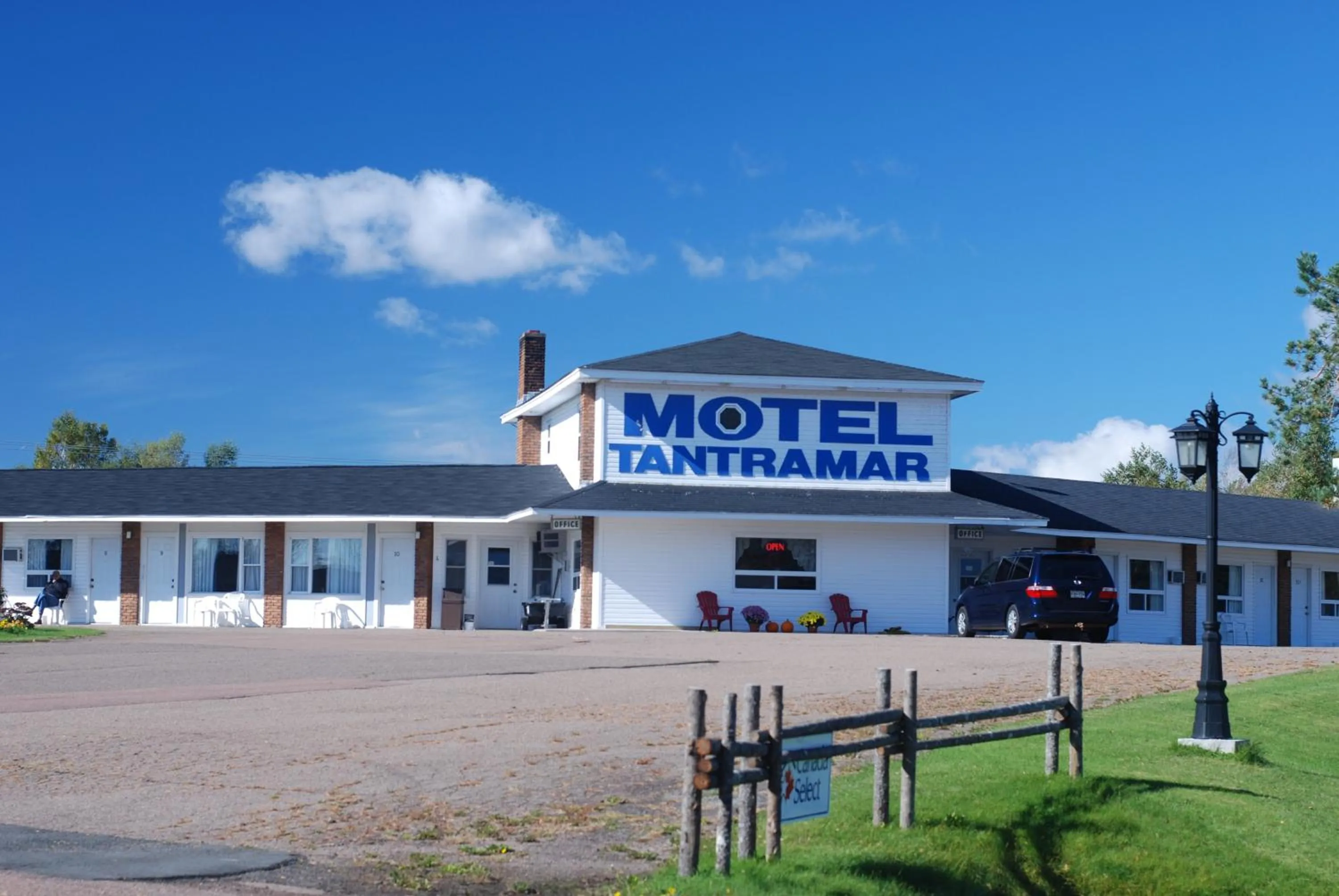 Property building in Tantramar Motel