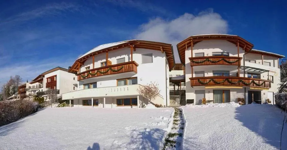 Facade/entrance in Residence Sonnberg