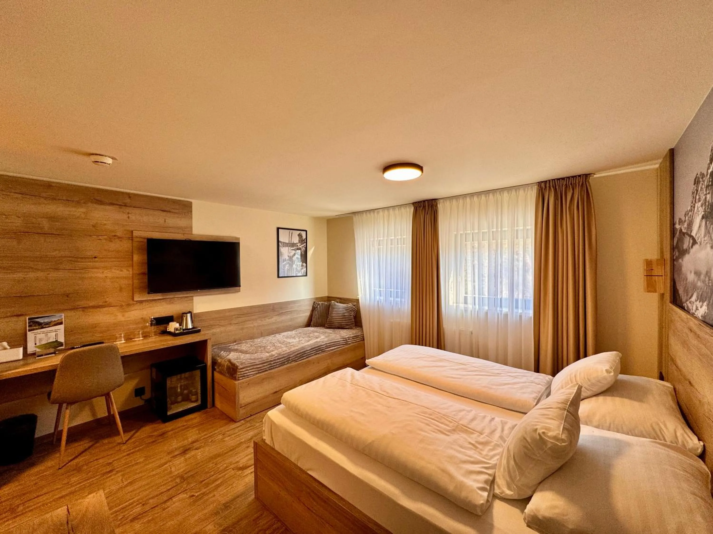 Bedroom, Bed in Hotel Kranjska Gora