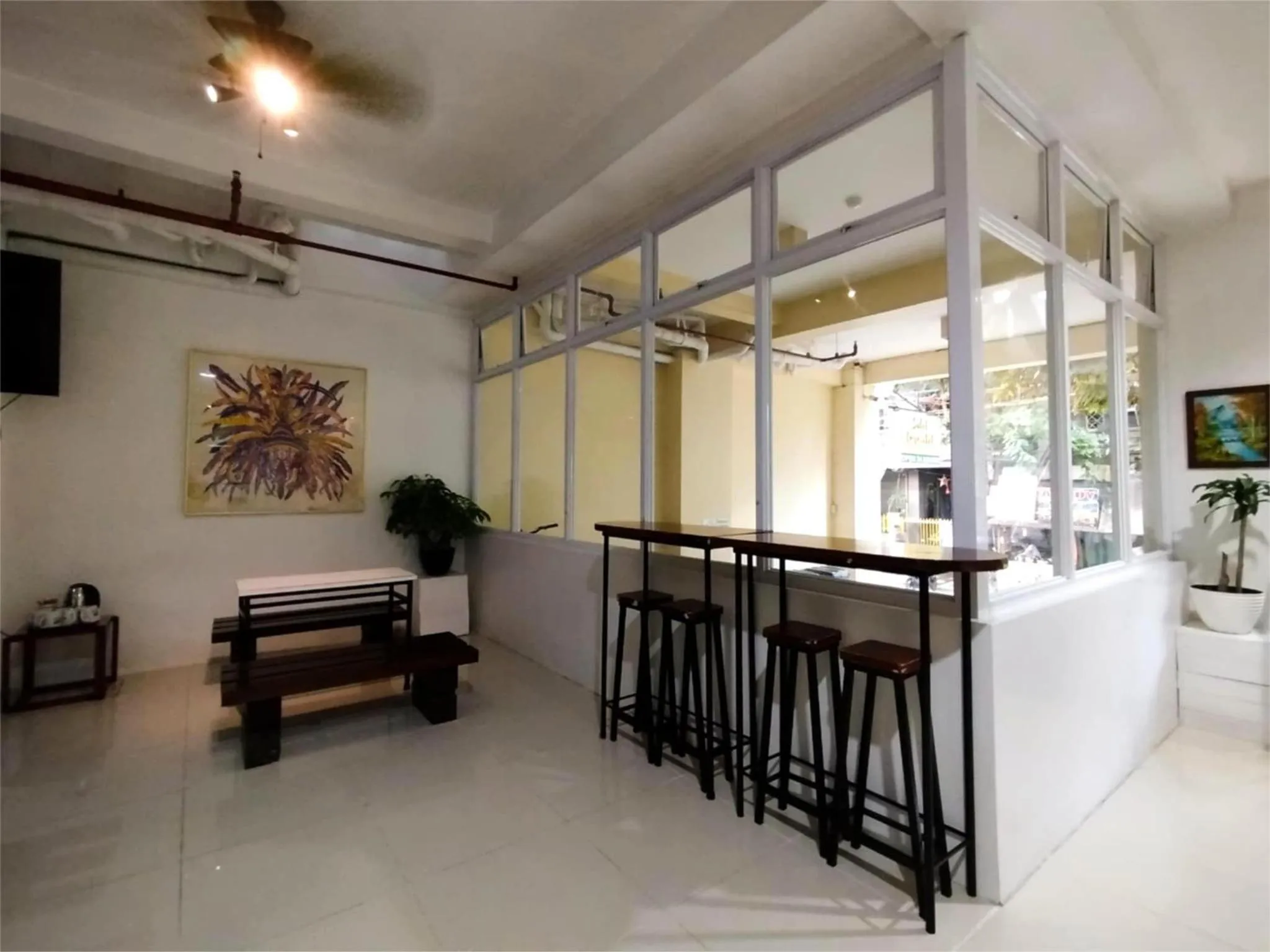 Seating area in Sulit Budget Hotel VMapa