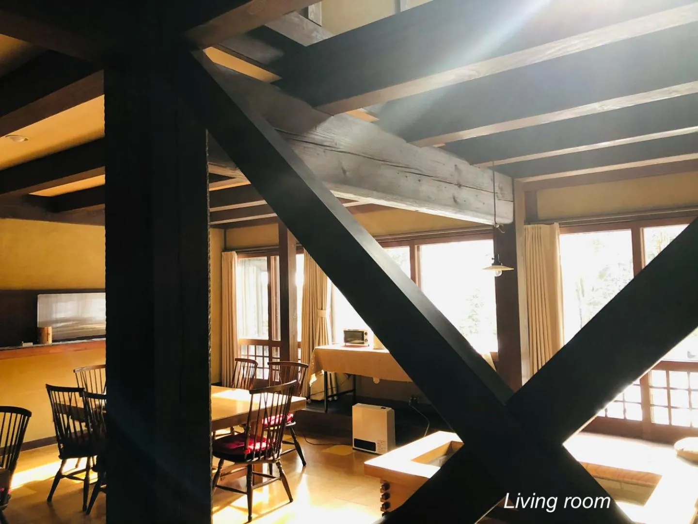 Communal lounge/ TV room in The Guest House Japan Hakuba