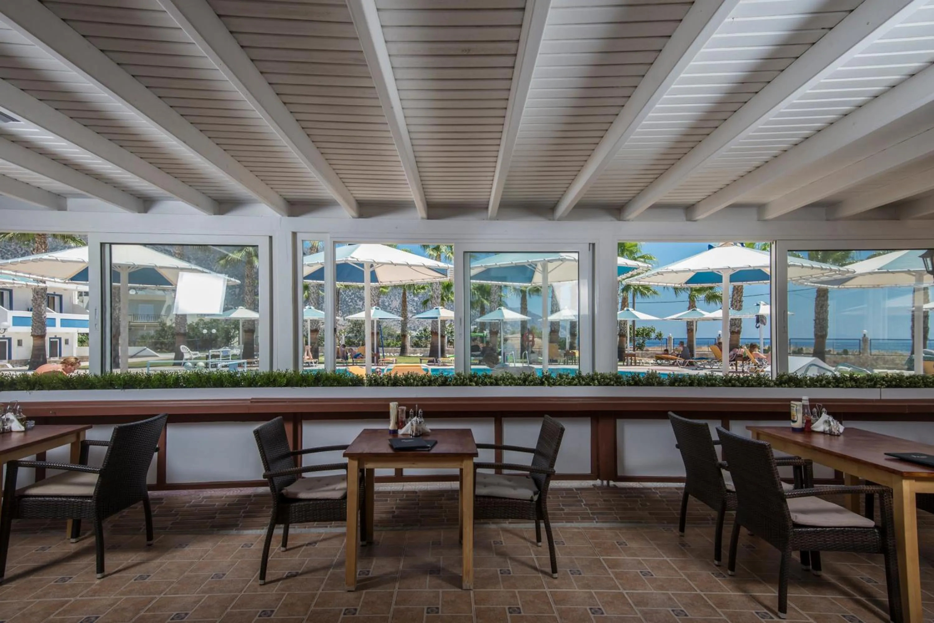 Lounge or bar in Mammis Beach Hotel