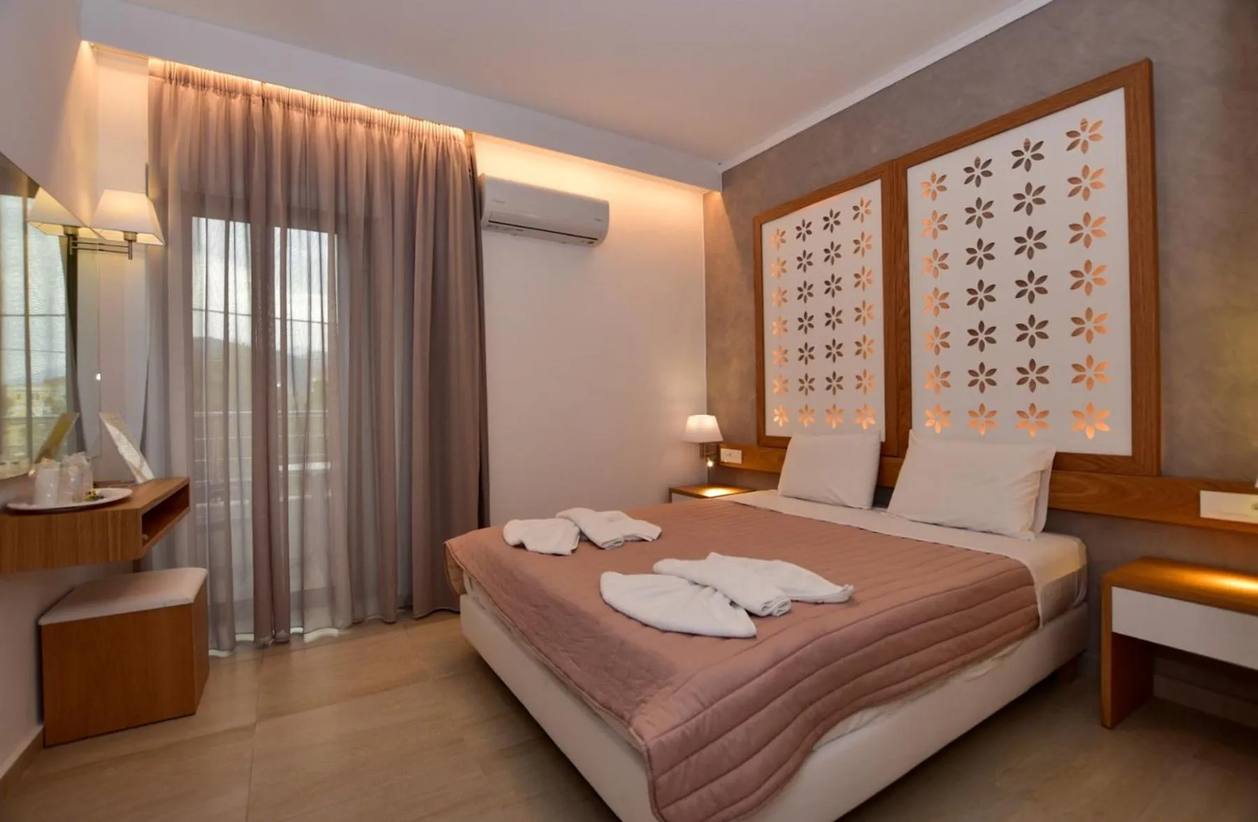 Bedroom, Bed in Hotel Aghas Paleochora