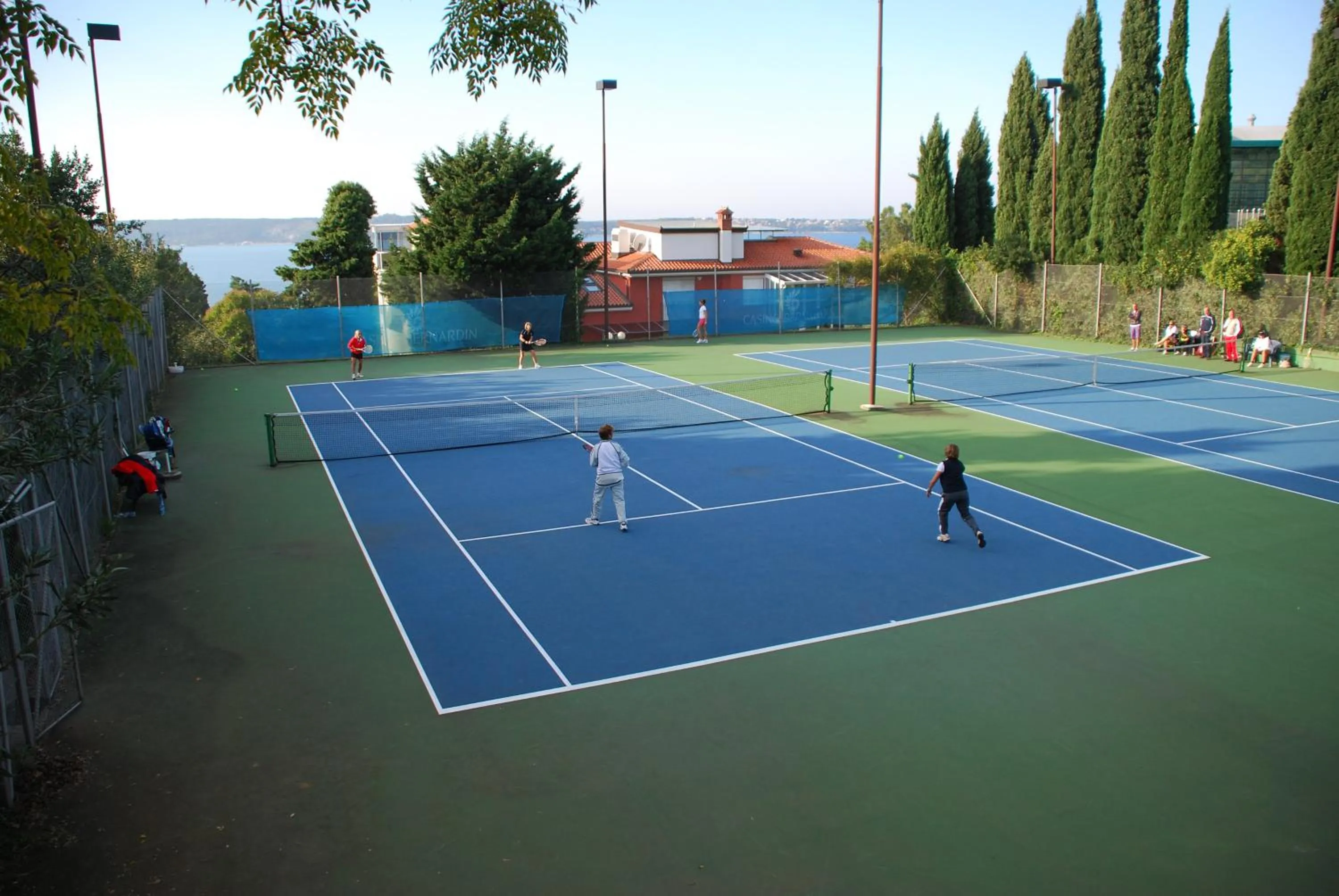 Tennis court in Pension Silvia