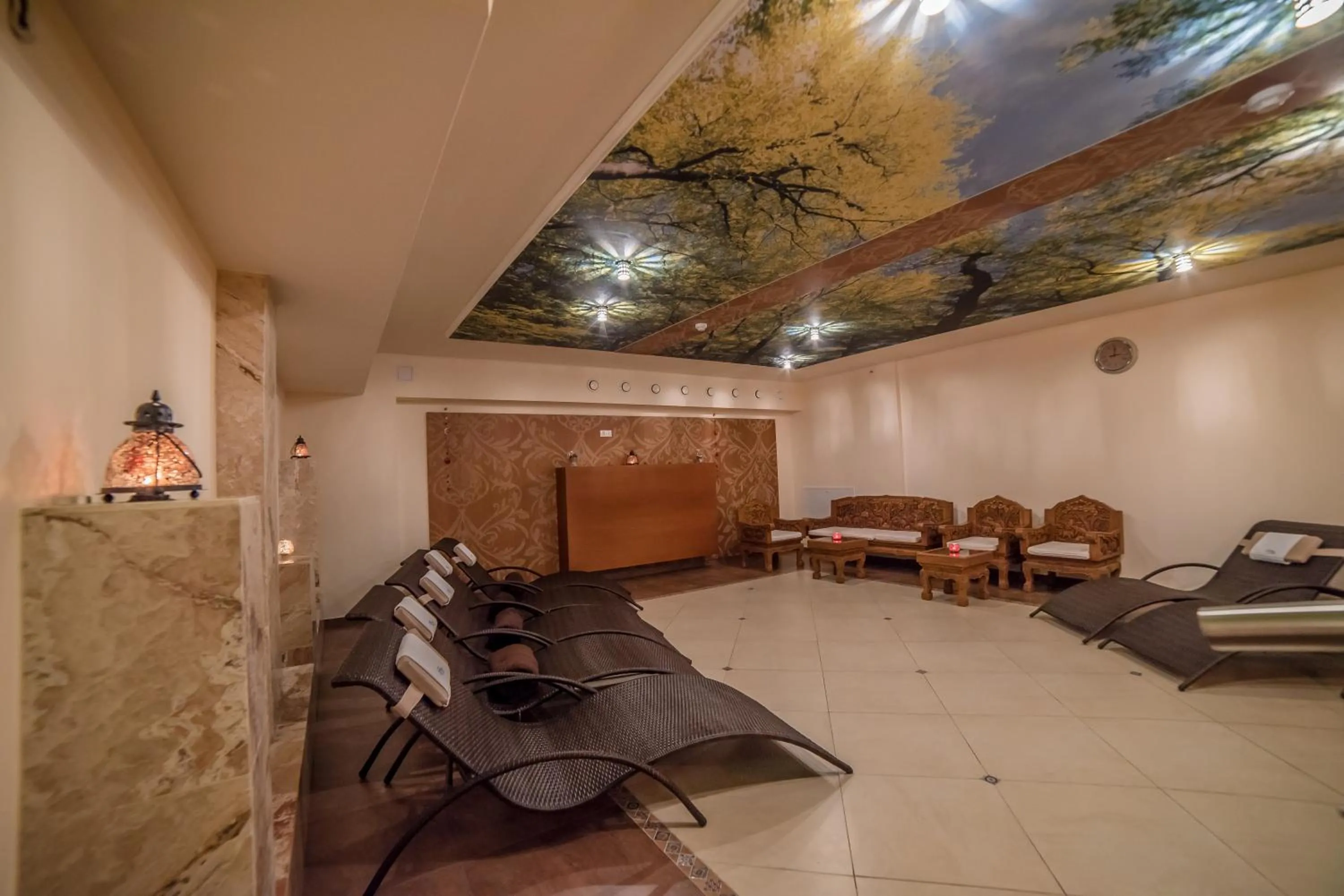 Seating area in SPA Amber Palace