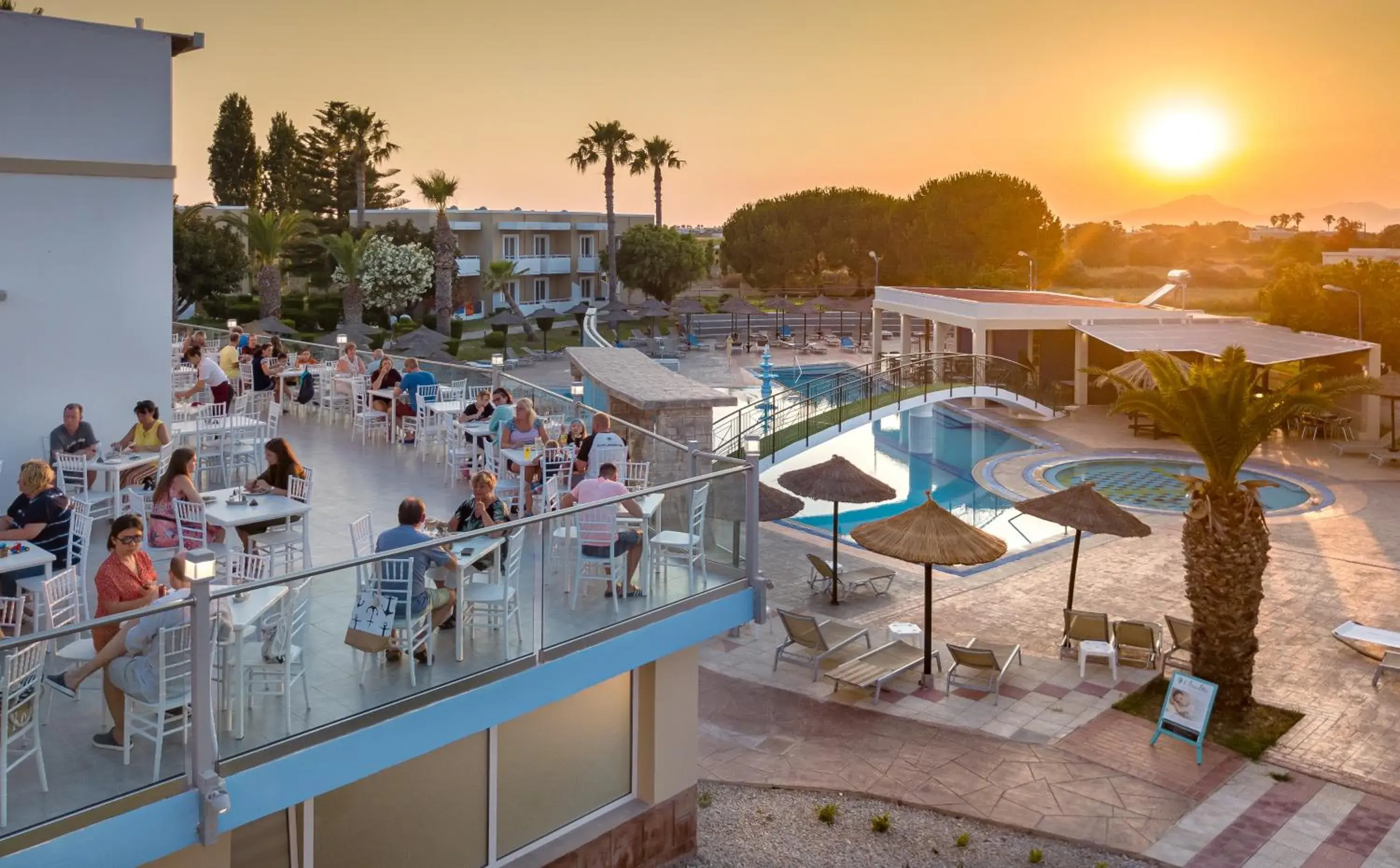 Lounge or bar in Corali Hotel Lounge or bar in Corali Hotel