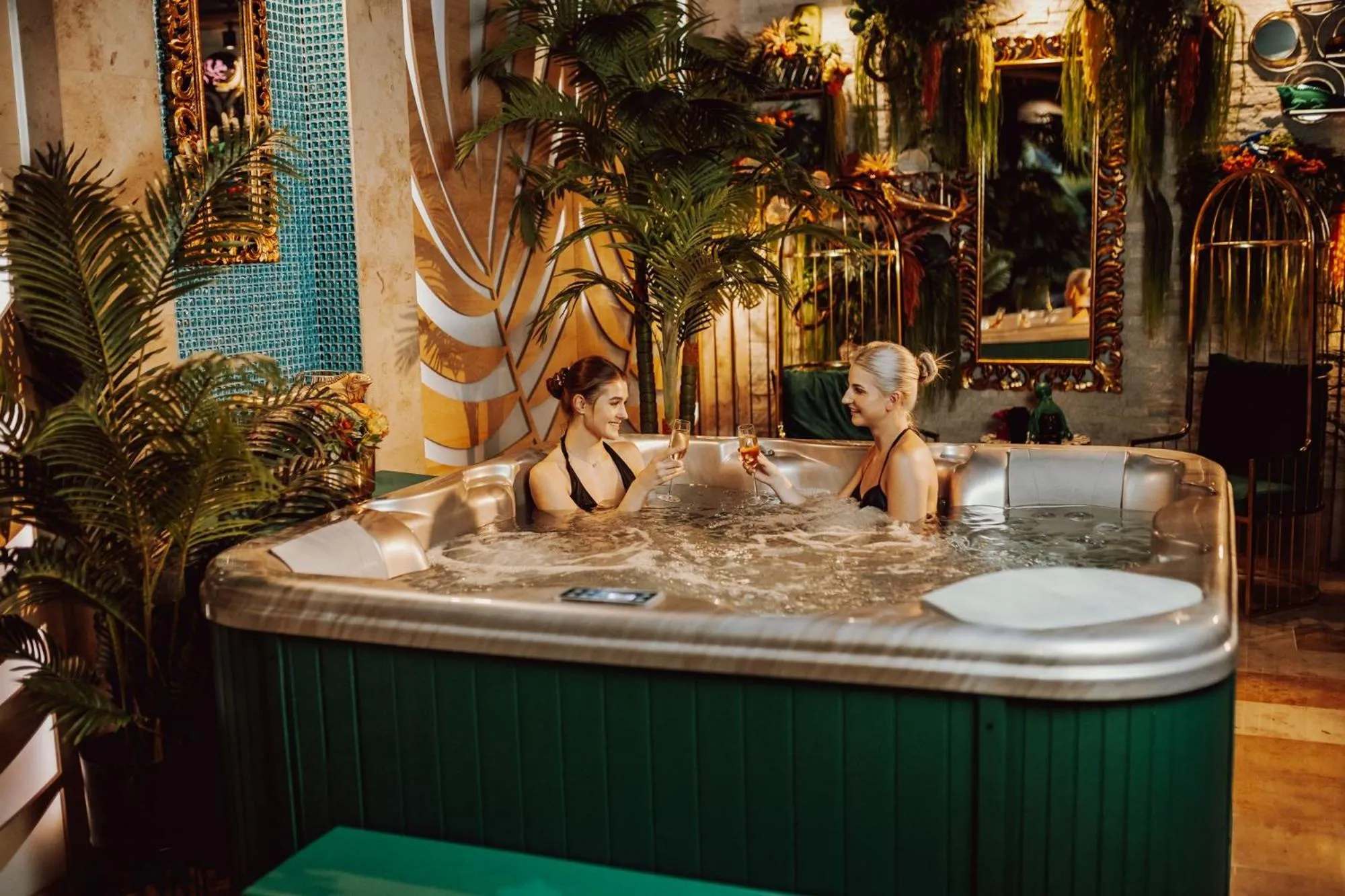 People in Rezydencja Luxury Hotel Bytom Piekary Śląskie